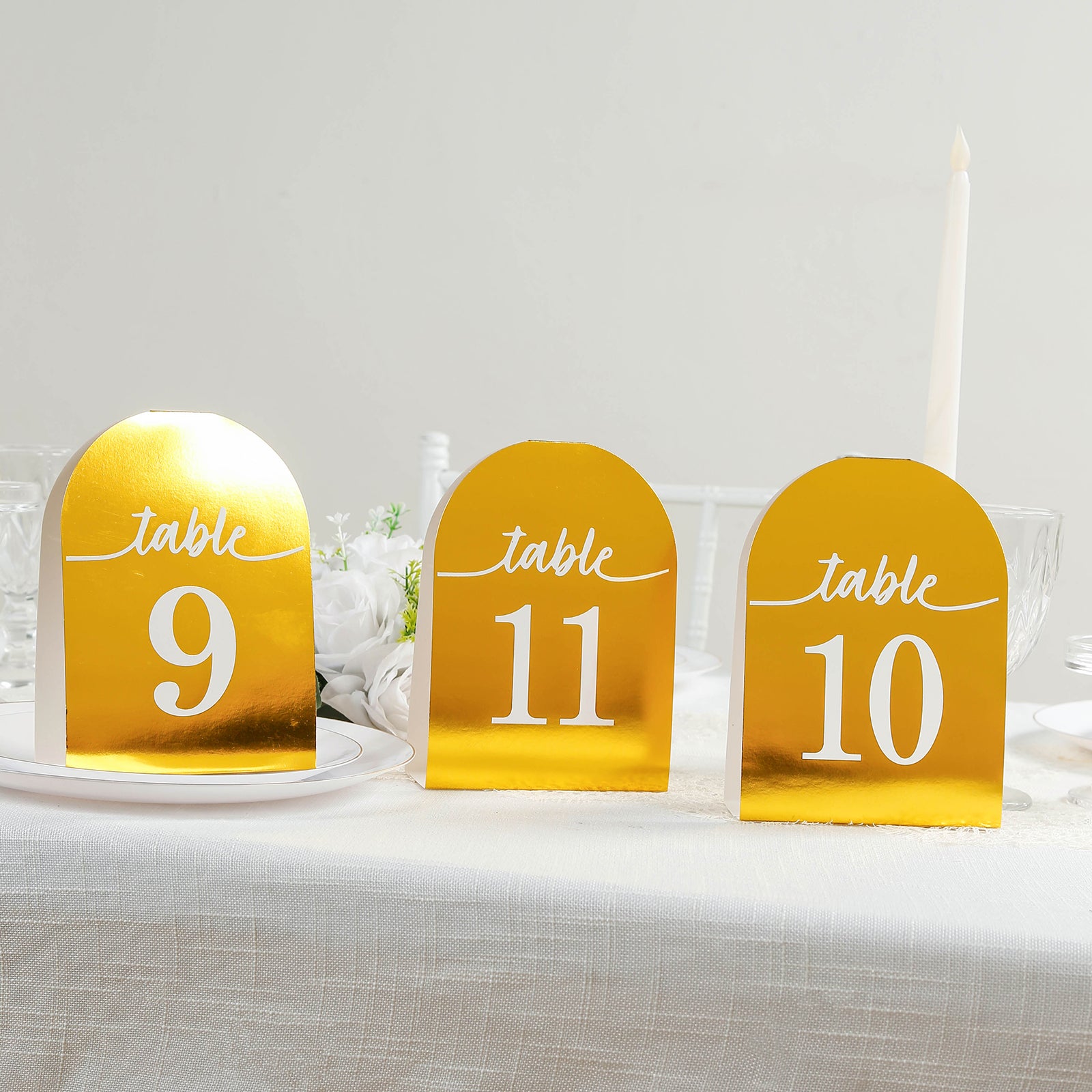 Metallic gold table numbers 1-25, double-sided with white numbers.