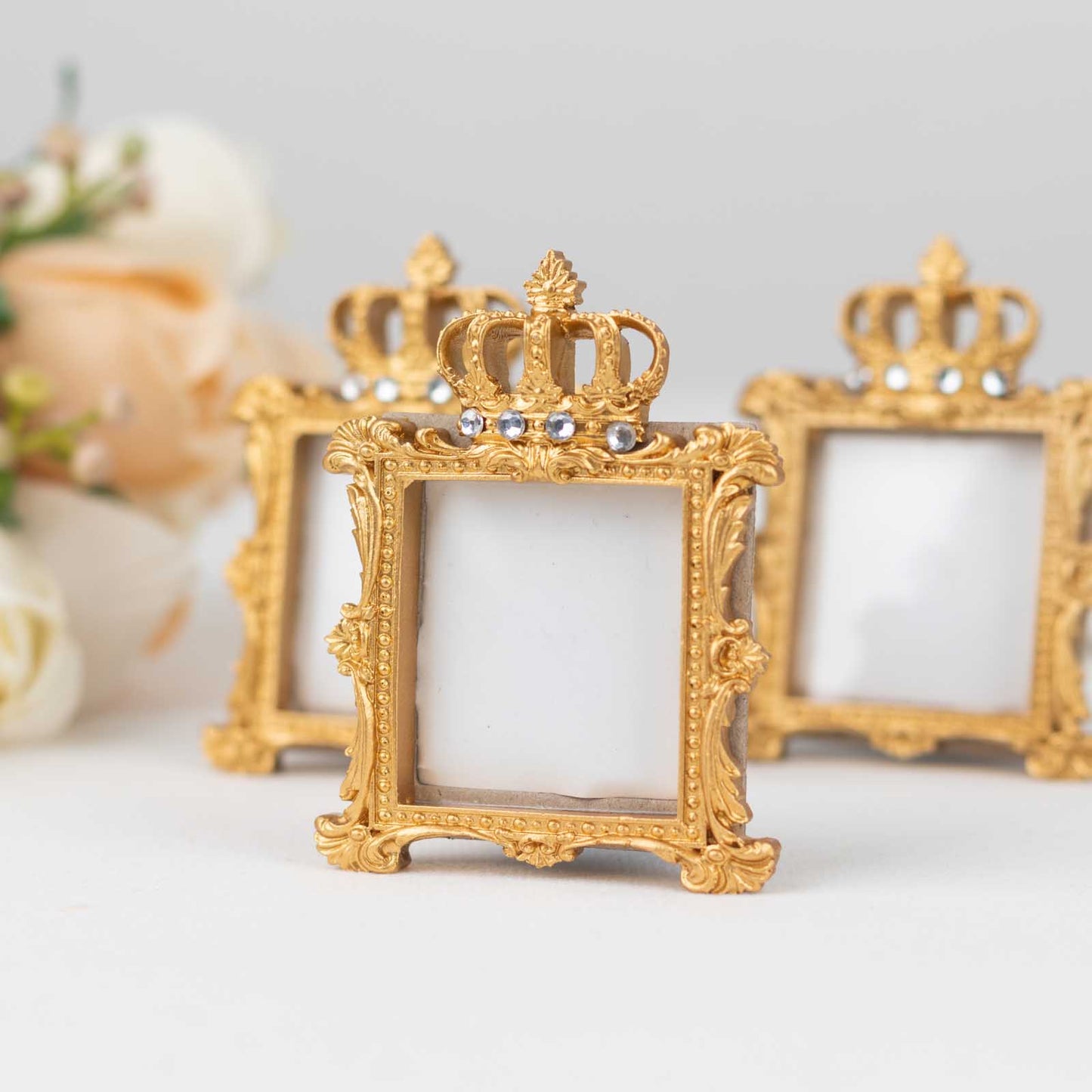 4 Pack Gold Resin Royal Crown Square Picture Frame Party Favors, 3.5" Vintage Wedding Place Card Holders