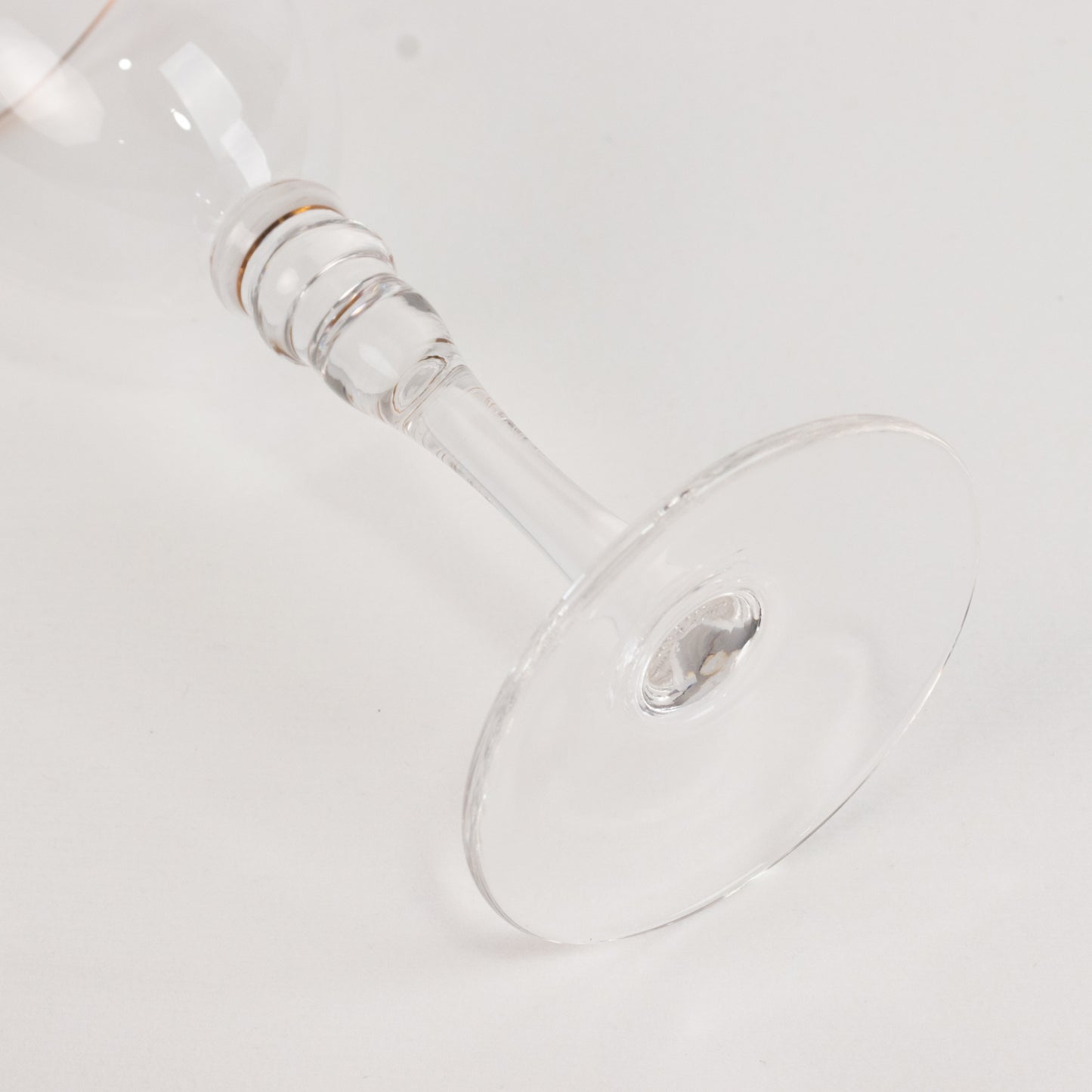 6 Pack Gold Rimmed Crystal Wine Goblet Glasses with Long Beaded Stem, 9oz Handblown Glassware Clear Vintage Water Goblet Cocktail Glasses - 8"