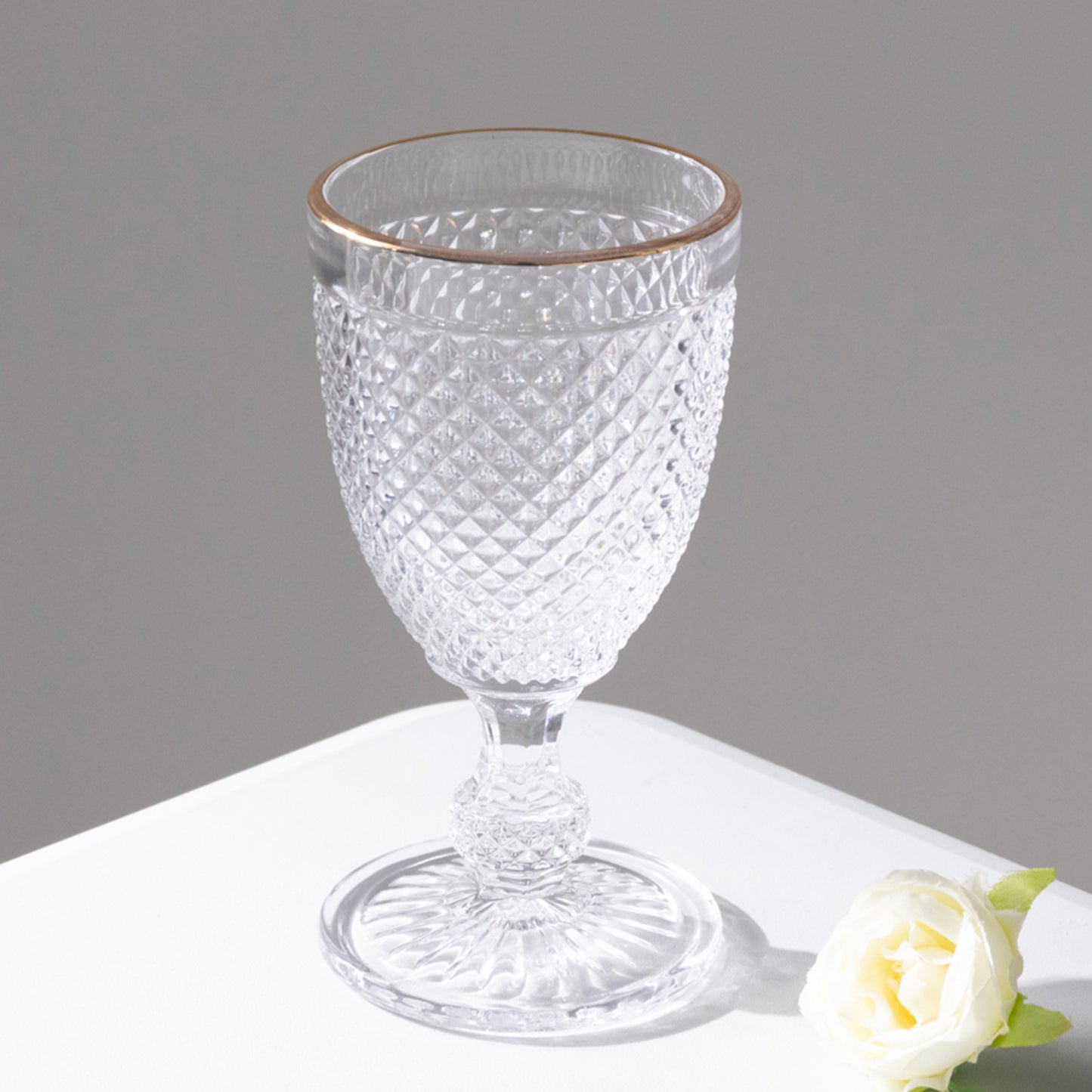 6 Pack Crystal Diamond Embossed Wine Goblet Glasses with Gold Rim, 8oz Vintage Clear Cocktail Glasses Short Stem Water Goblets - 6"