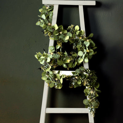 Eucalyptus and Boxwood Garland with LED Lights