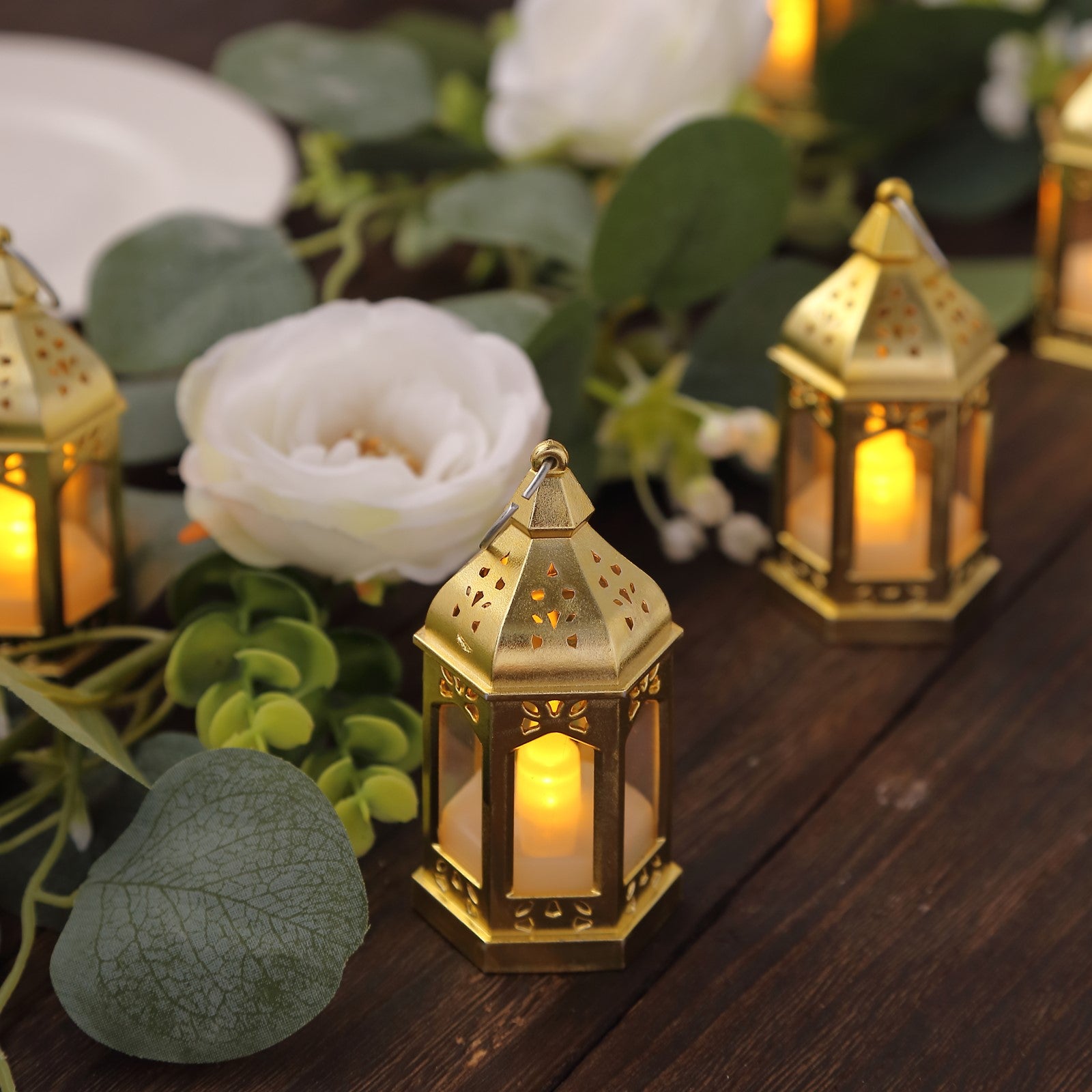 Gold vintage mini LED lanterns with warm white flickering lights.