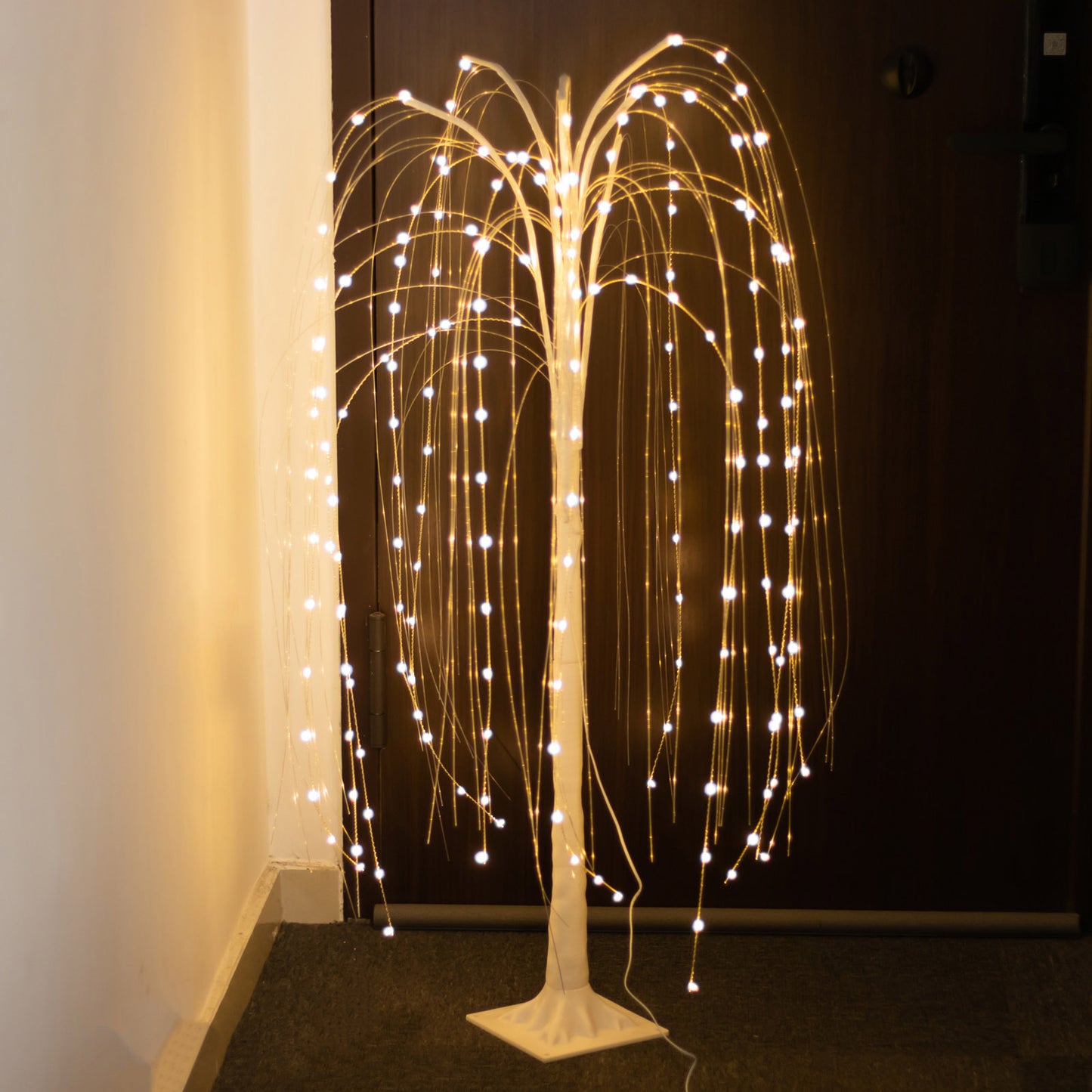 Warm white LED artificial weeping willow tree centerpiece.