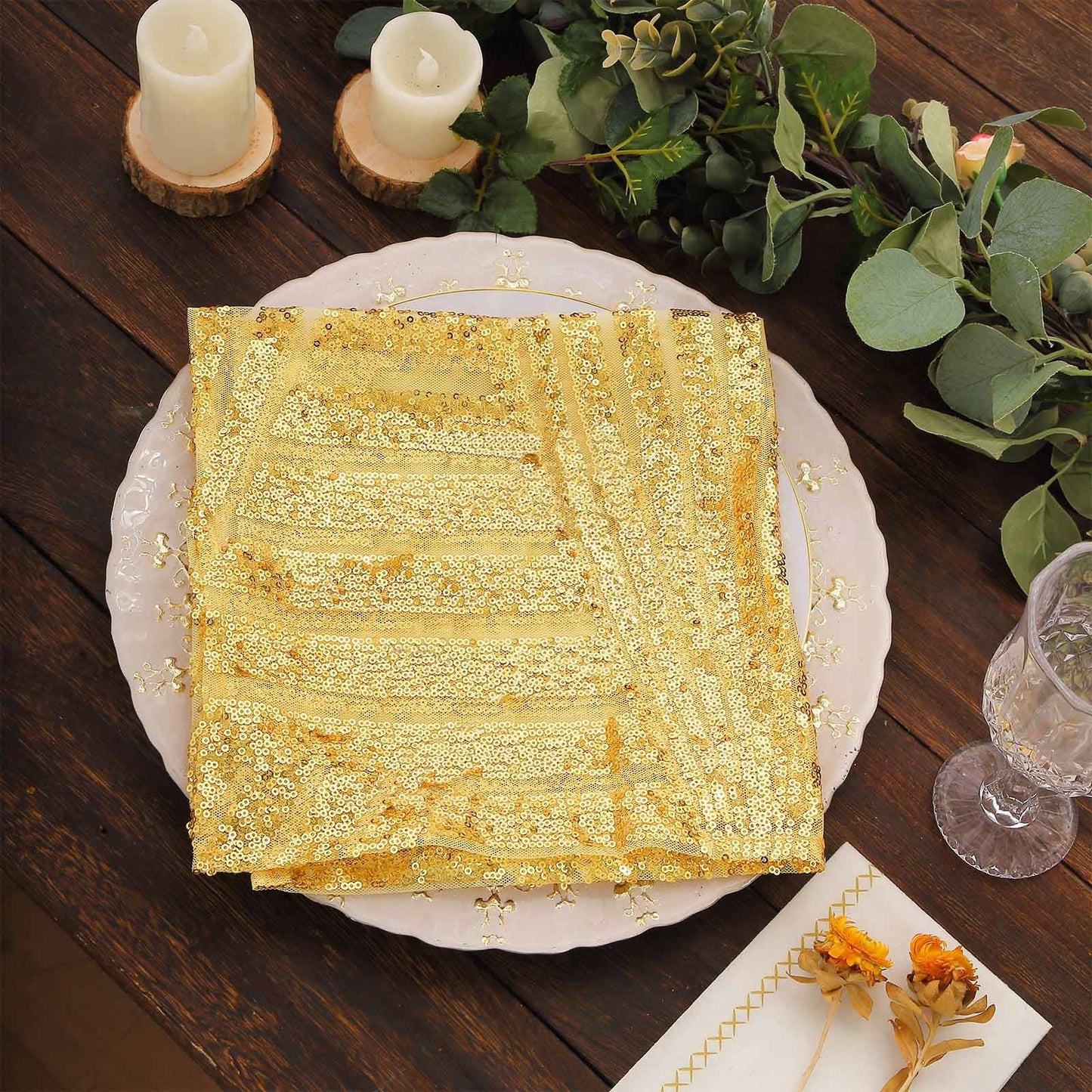 Gold geometric sequin cloth napkins for elegant dining.