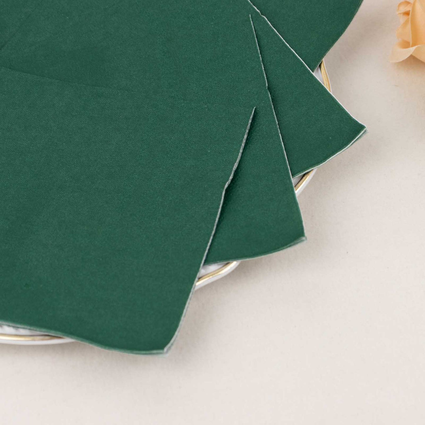 50 Pack Hunter Emerald Green Soft 2-Ply Disposable Cocktail Napkins, Paper Beverage Napkins 18 GSM - 5"x5"