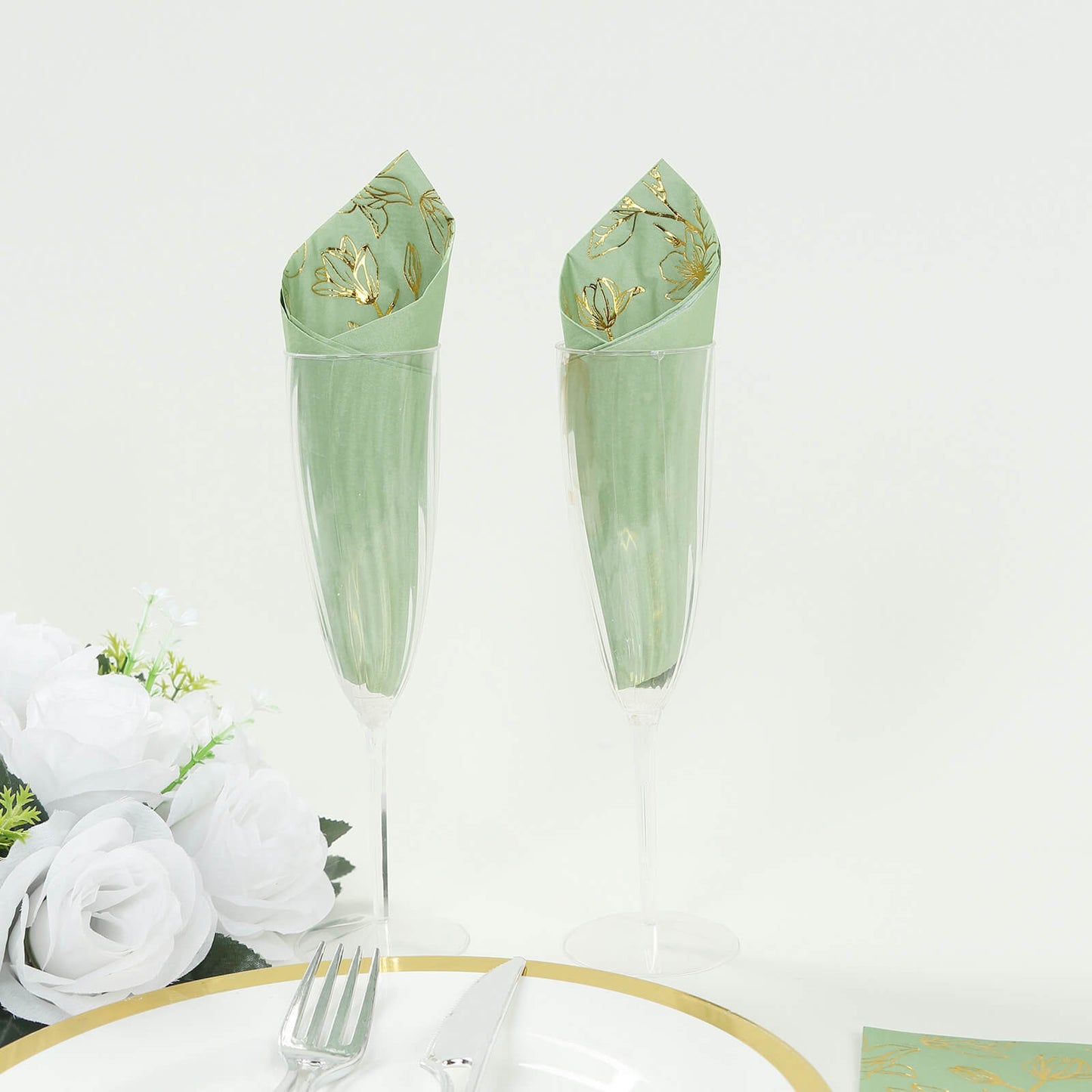 50 Pack Sage Green 2-Ply Paper Party Napkins with Gold Magnolia Flowers Print, Highly Absorbent Soft Disposable Dinner Napkins