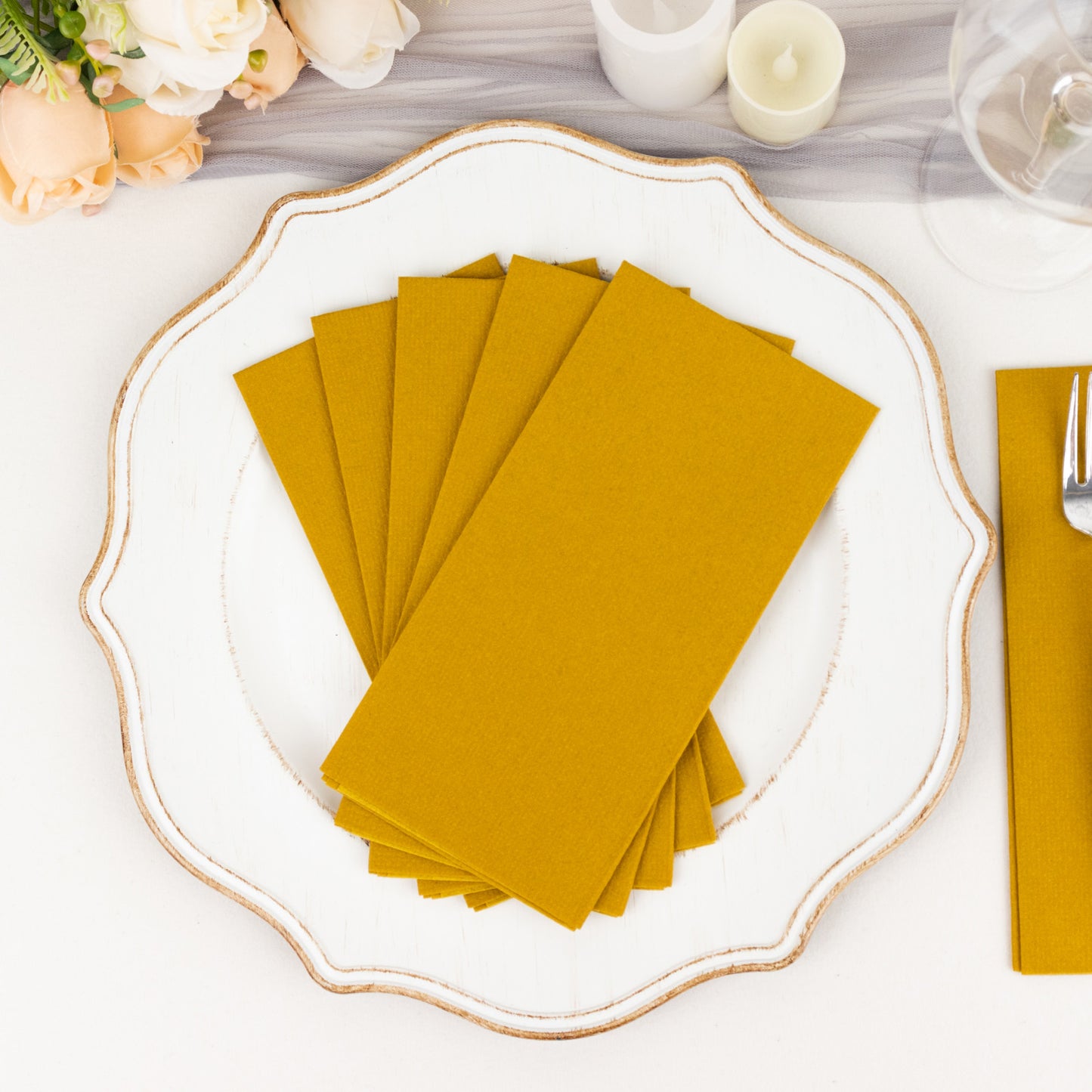 20 Pack Gold Linen-Feel Paper Napkins, Premium Cloth-Like Airlaid Dinner Napkins, Disposable Soft and Absorbent Guest Towels