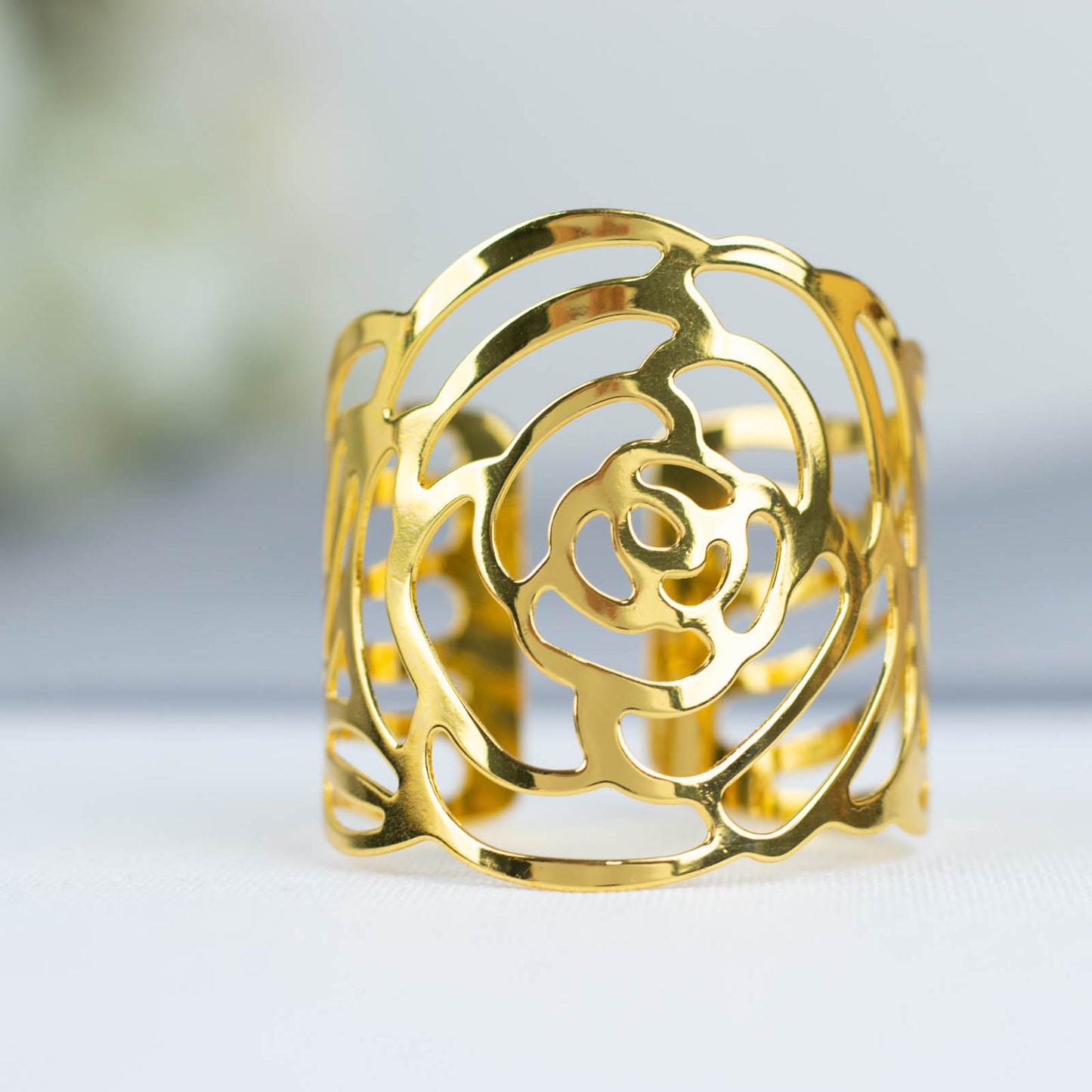 4 Pack | Shiny Gold Laser Cut Rose Round Metal Napkin Rings, Decorative Flower Napkin Holders