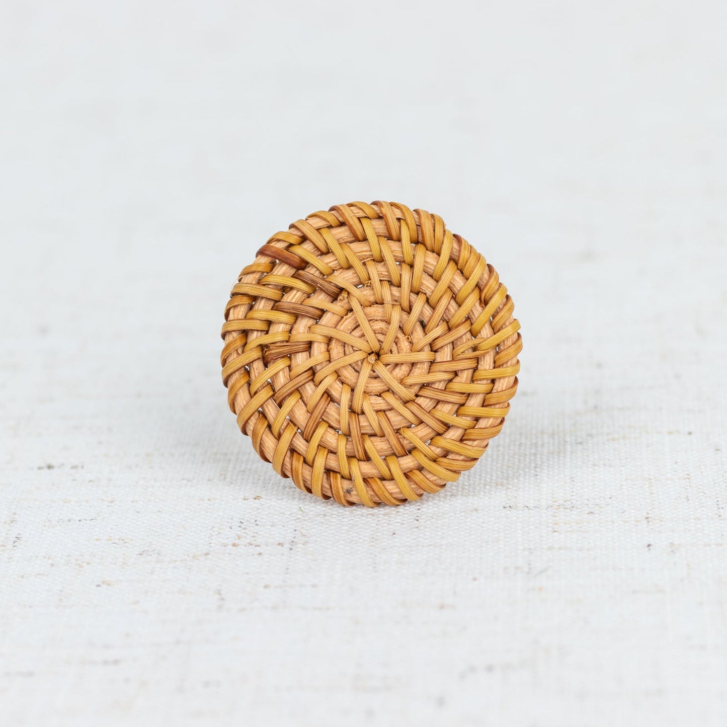 4 Pack | 2" Natural Rustic Style Jute Rattan Metal Napkin Rings, Handmade Boho Chic Woven Serviette Buckle Holders