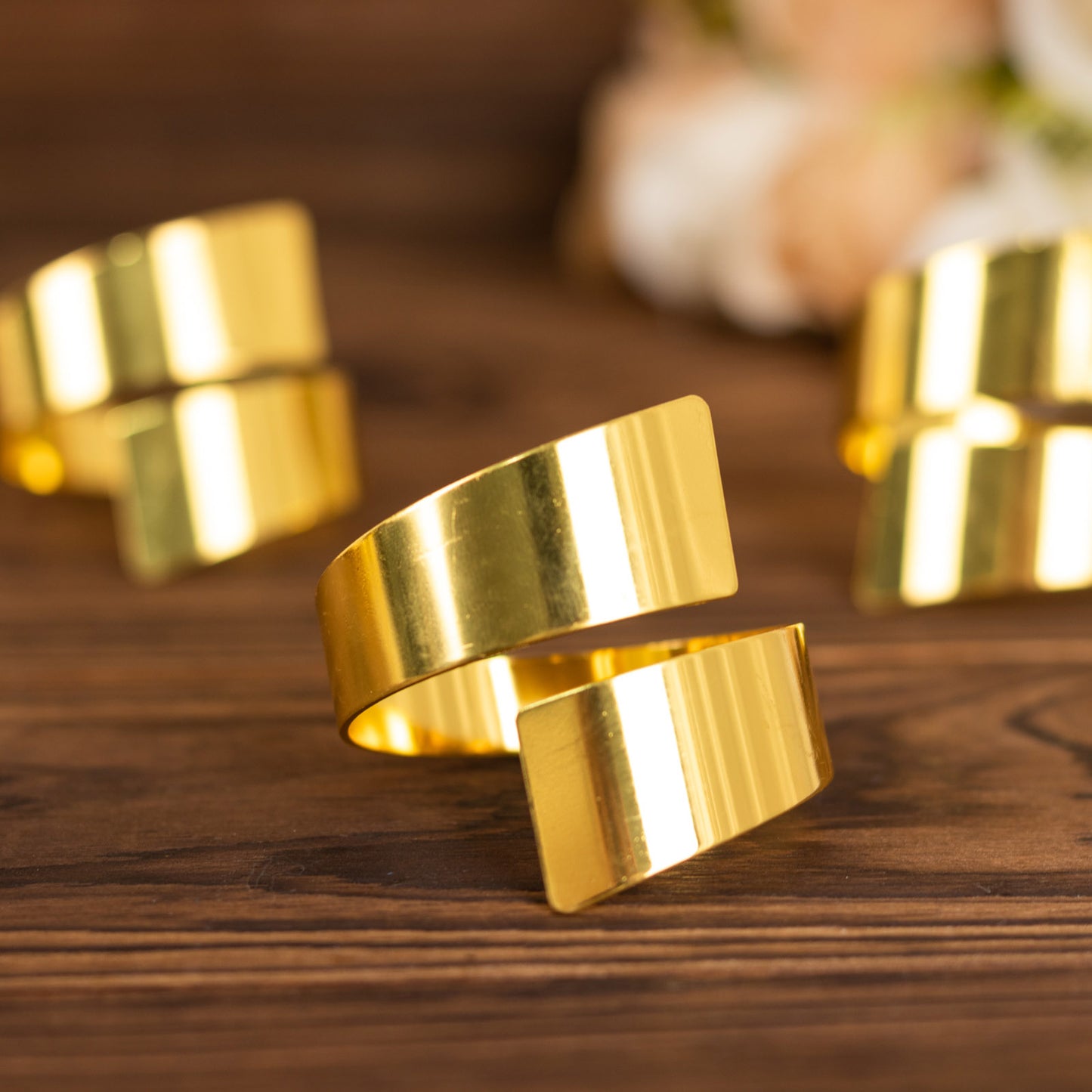 4 Pack | Shiny Gold Metal Swirl Wrap Cuff Band Napkin Rings, Decorative Scroll Serviette Buckle Napkin Holders