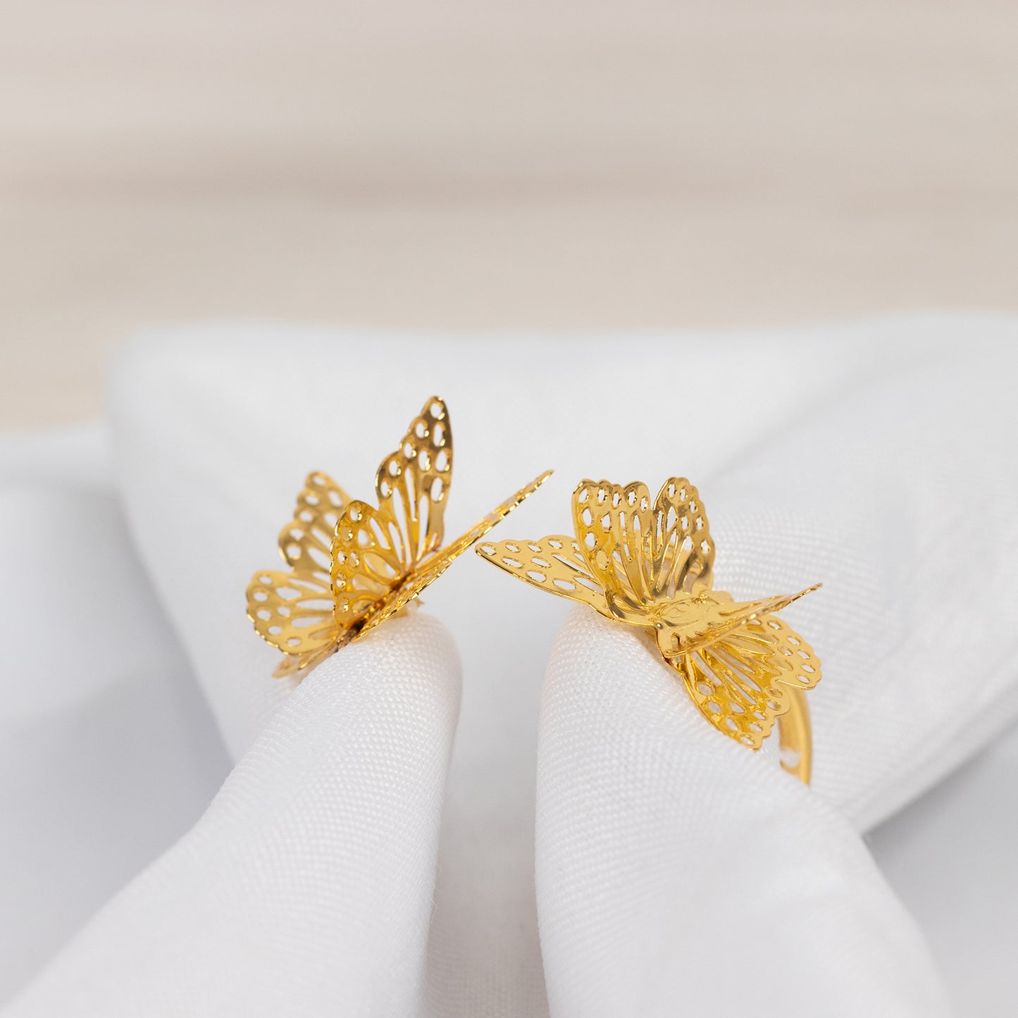 4 Pack Gold Laser Cut Butterfly Metal Napkin Holder Dining Table Decor, Spiral Wedding Napkin Rings - 2"