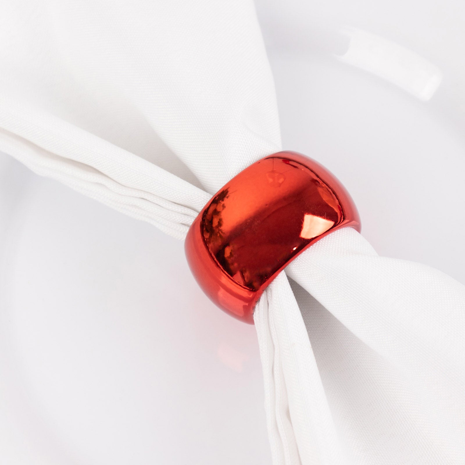 Set Of 4 Red Colored Acrylic Napkin Rings#whtbkgd