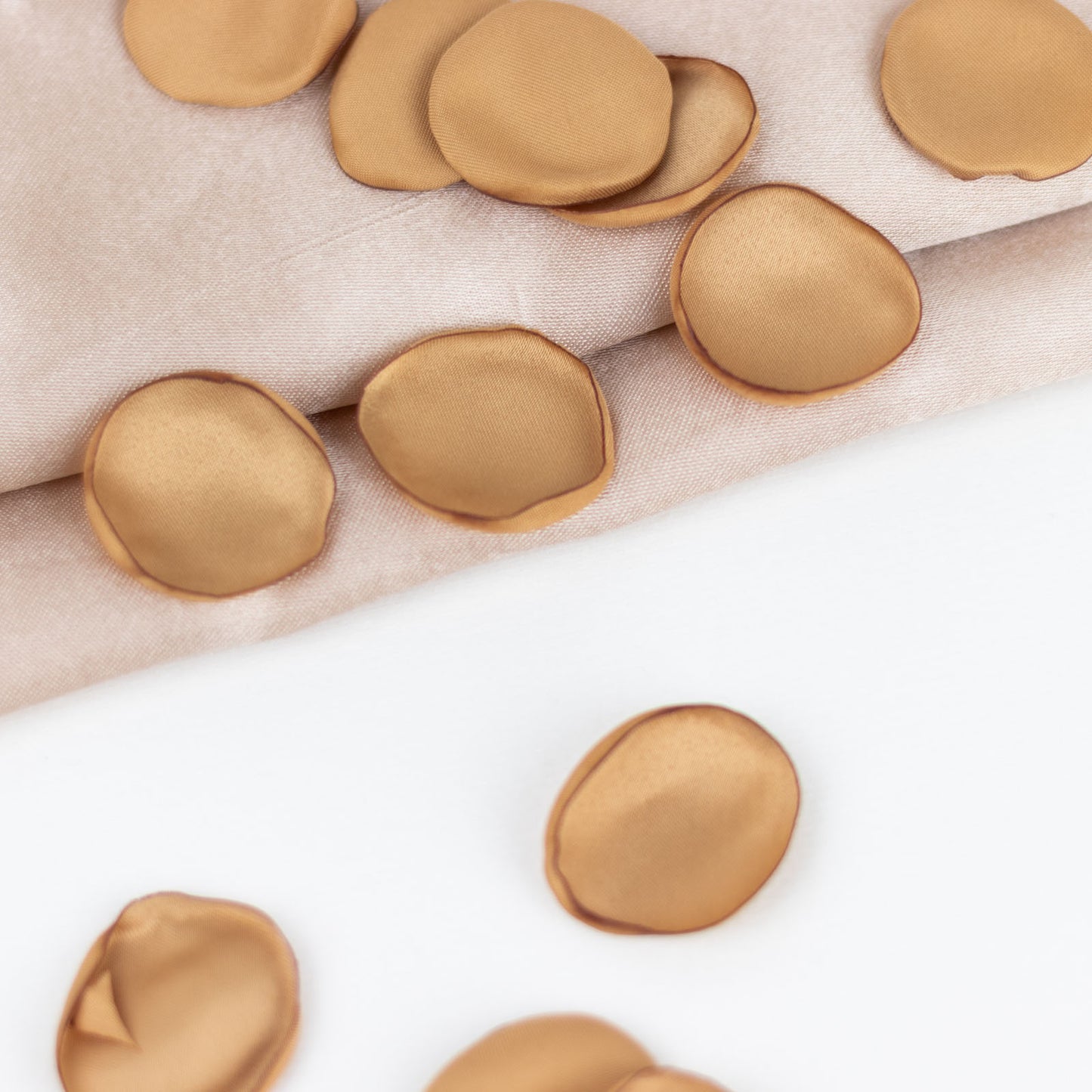 400 Pack | Matte Gold Silk Rose Petals, Artificial Flower Petal Round Table Confetti
