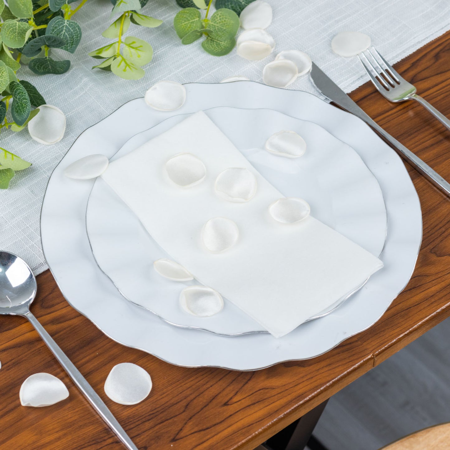 400 Pack | Shiny Ivory Silk Rose Petals, Artificial Flower Petal Round Table Confetti