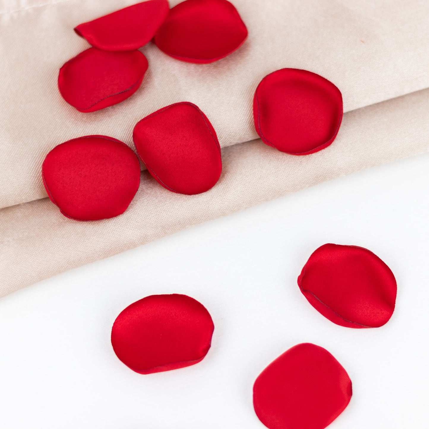 400 Pack | Matte Red Silk Rose Petals, Artificial Flower Petal Round Table Confetti