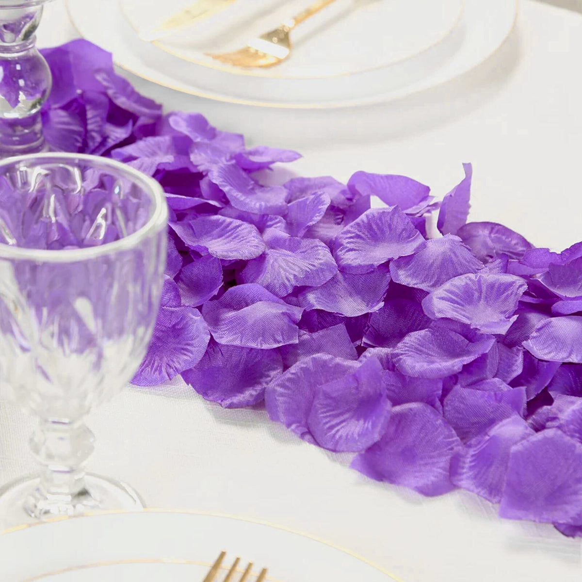2000 Pack Silk Rose Petals Confetti, Purple – Round Decorative Scatters for Tables