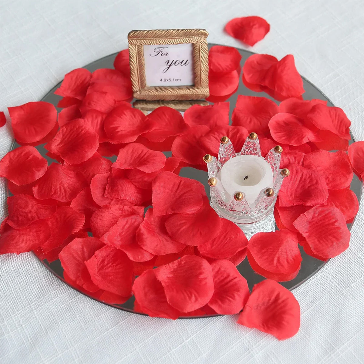 2000 Pack Silk Rose Petals Confetti, Red – Round Decorative Scatters for Tables