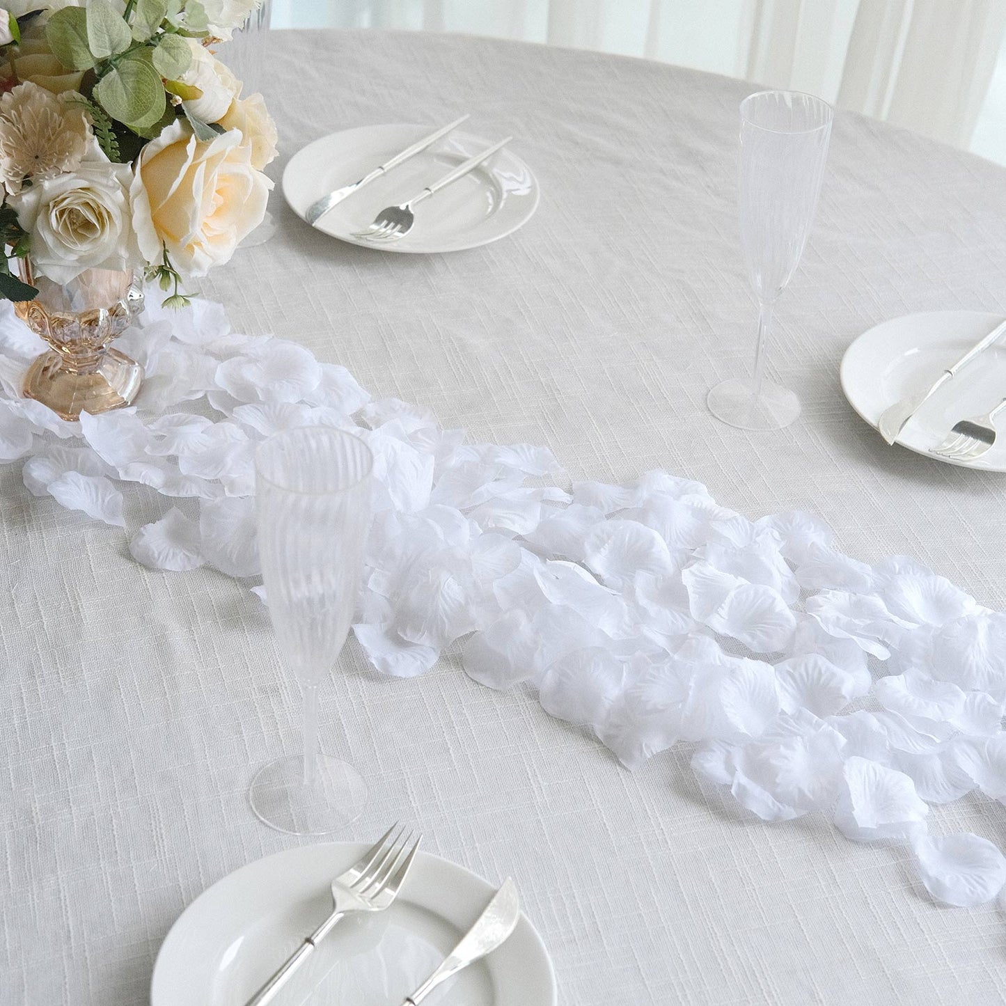 500 Pack White Silk Rose Petals Table Confetti or Floor Scatters