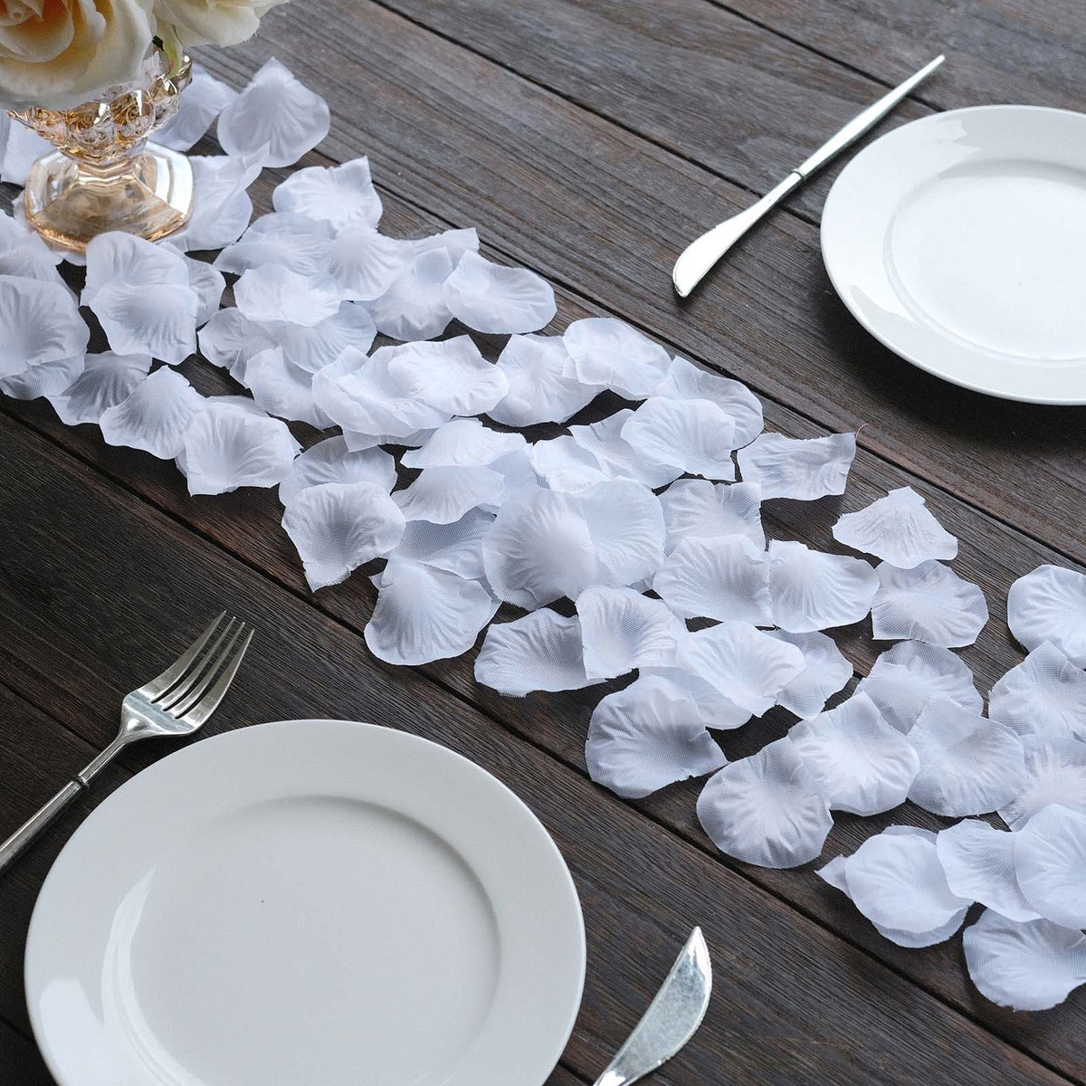2000 Pack Silk Rose Petals Confetti, White – Round Decorative Scatters for Tables