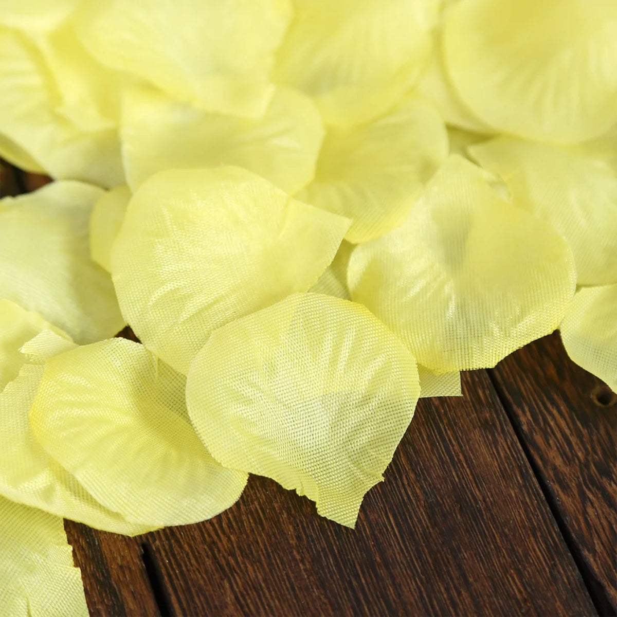 2000 Pack Silk Rose Petals Confetti, Yellow – Round Decorative Scatters for Tables
