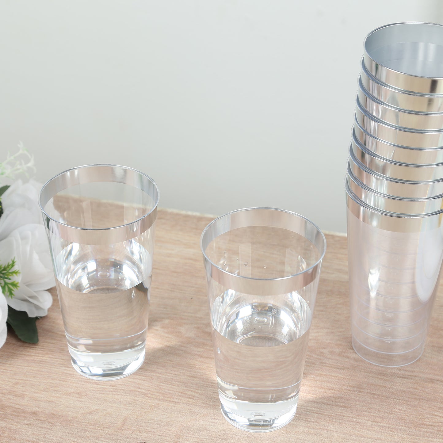 12 Pack Clear Plastic Cups Drinking Tumblers with Silver Rim, 17oz Disposable Party Cups - 5.5"