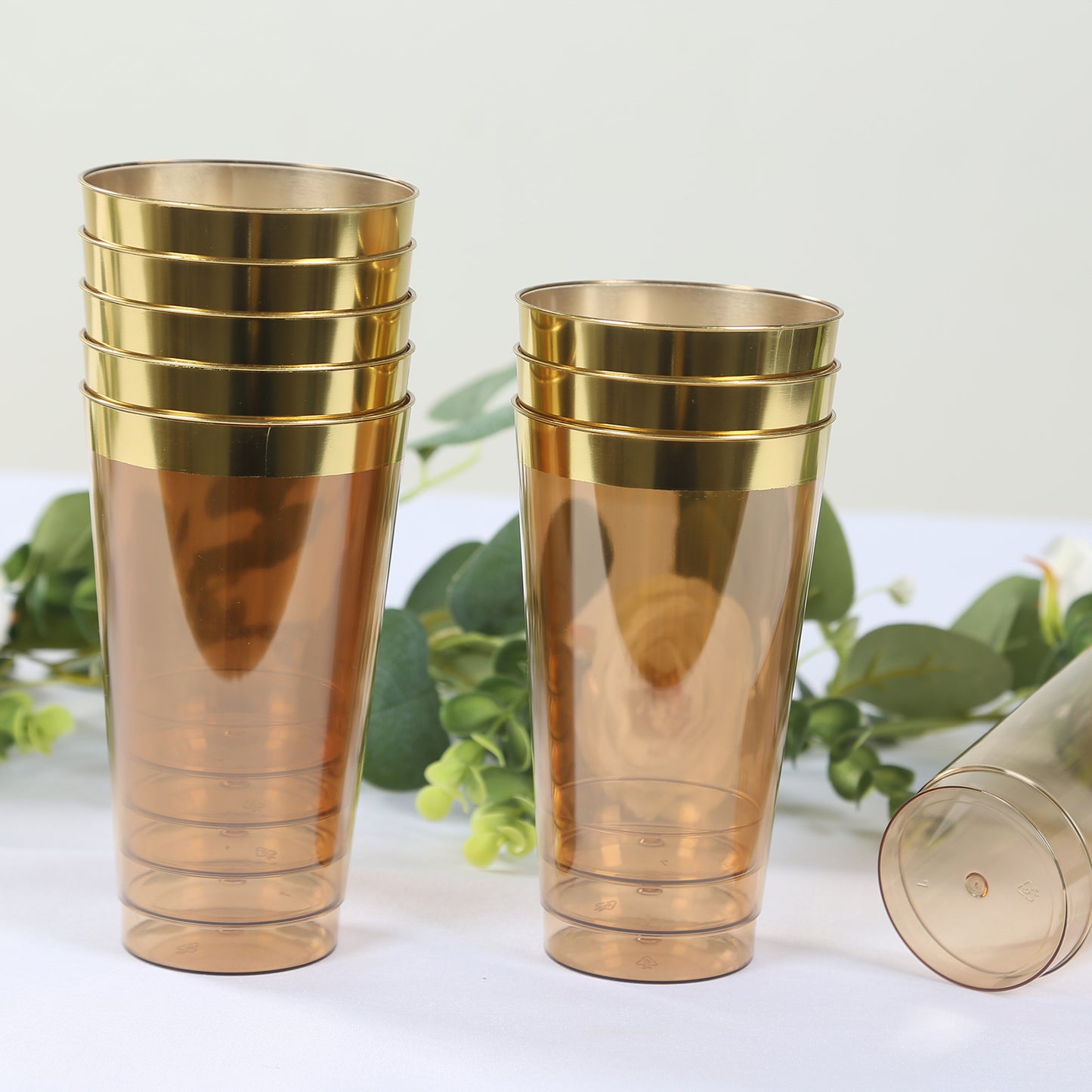 12 Pack Amber Gold Plastic Cups Drinking Tumblers with Gold Rim, 17oz Disposable Party Cups - 5.5"