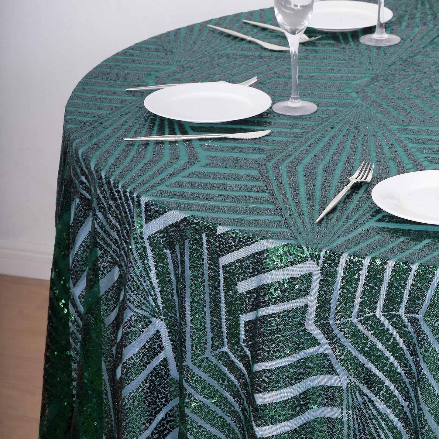 120" Emerald Green Sequin Round Tablecloth with Diamond Glitz Design