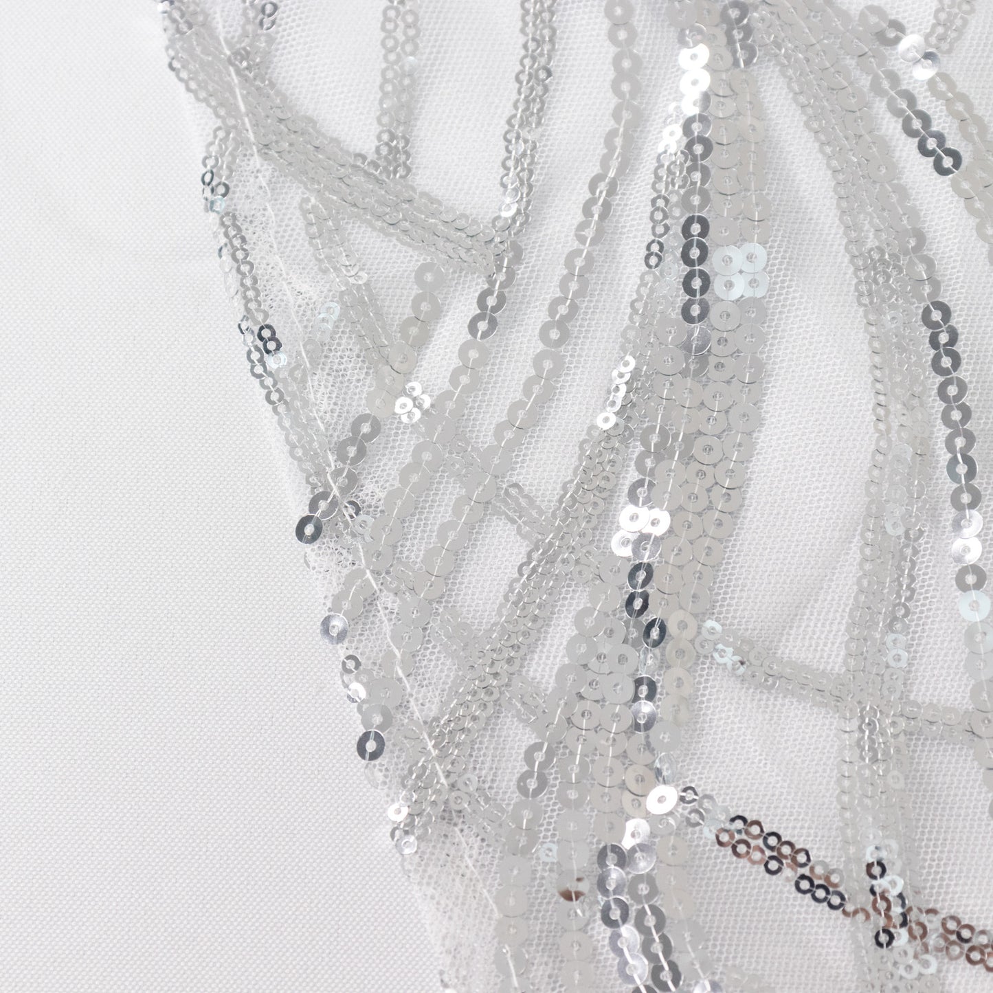 120" Silver Wave Mesh Round Tablecloth With Embroidered Sequins