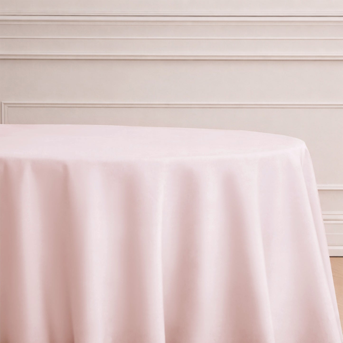 Round Blush & Rose Gold Seamless Polyester Tablecloth 132 Inch
