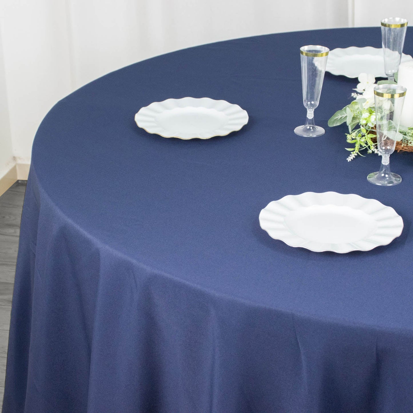 132" Navy Blue Seamless Premium Polyester Round Tablecloth - 220GSM