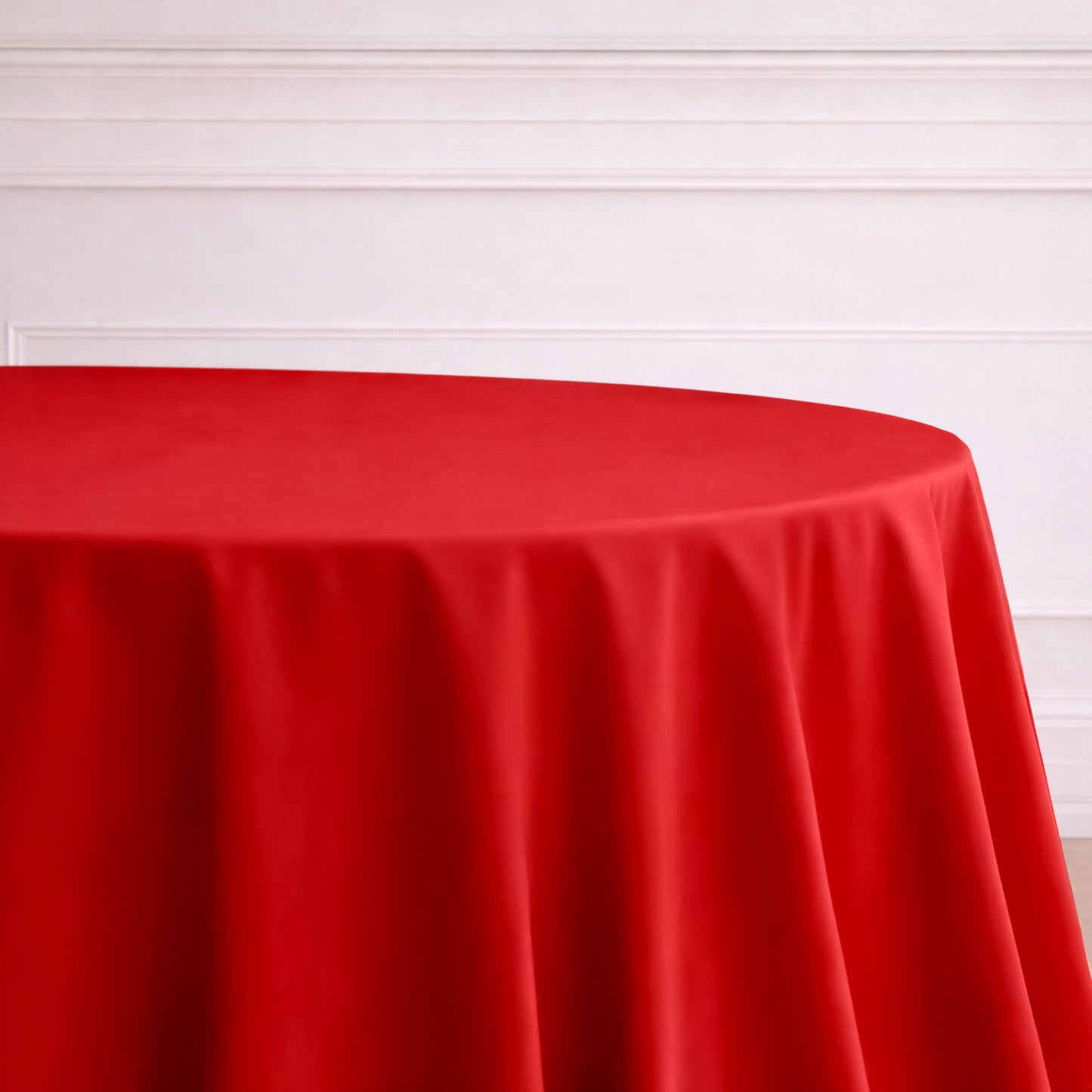 132" Red Seamless Polyester Round Tablecloth