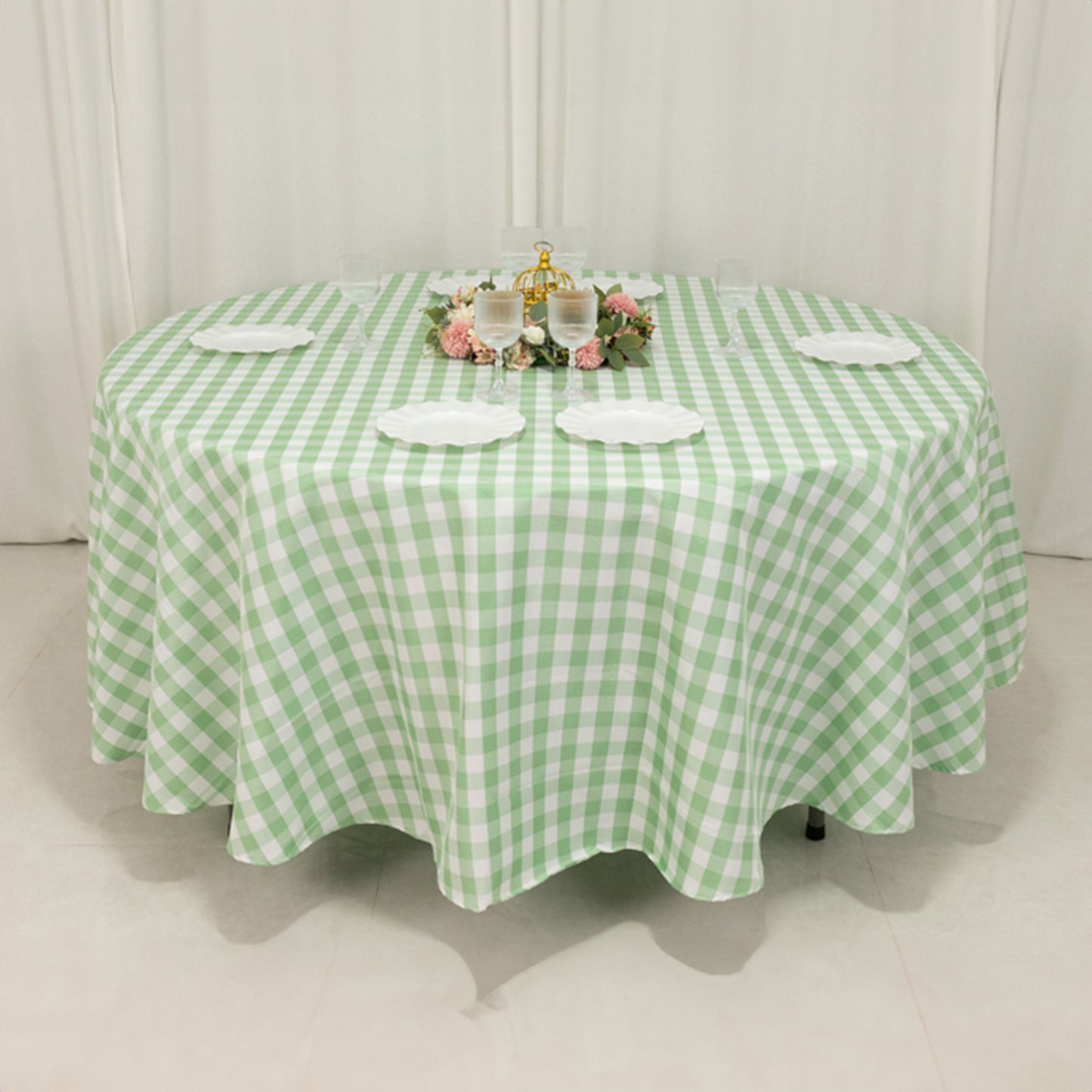 108" White Sage Green Buffalo Plaid Round Tablecloth, Checkered Gingham Polyester Tablecloth