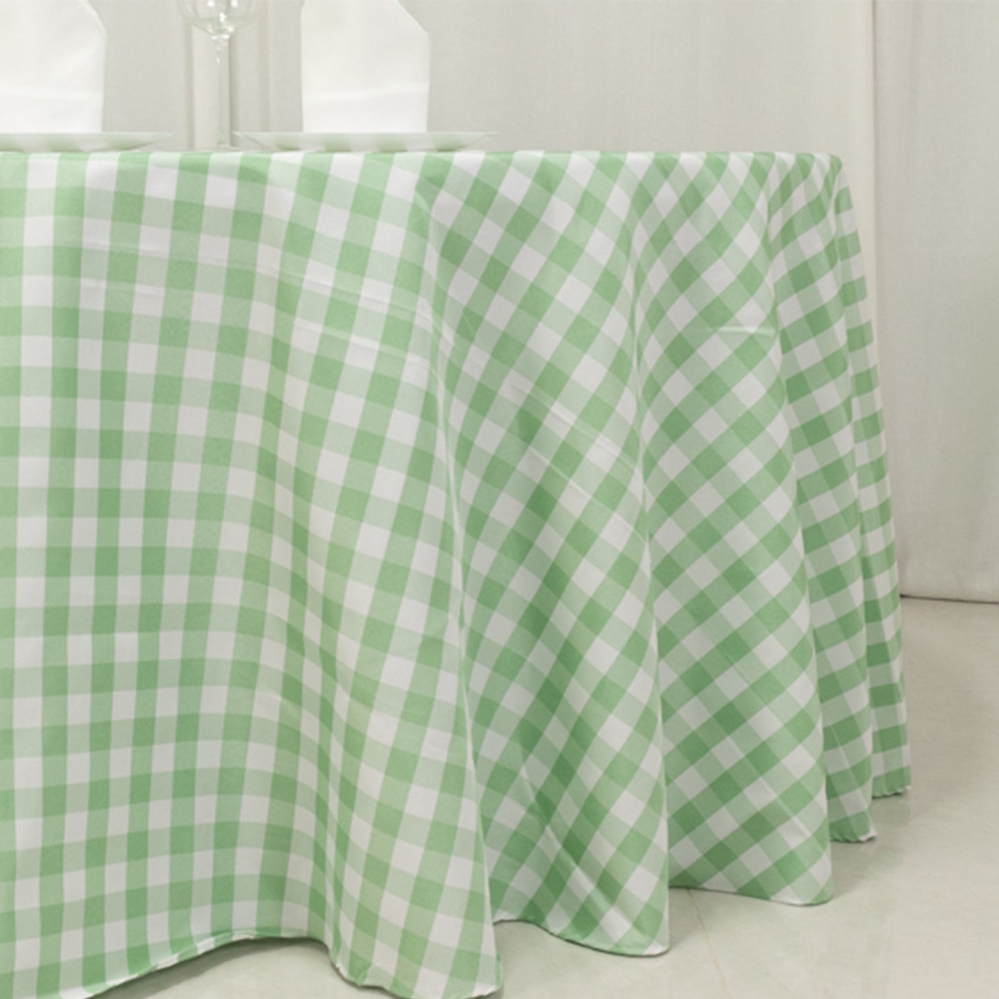 120" White Sage Green Seamless Buffalo Plaid Round Tablecloth, Checkered Gingham Polyester Tablecloth for 5 Foot Table With Floor-Length Drop