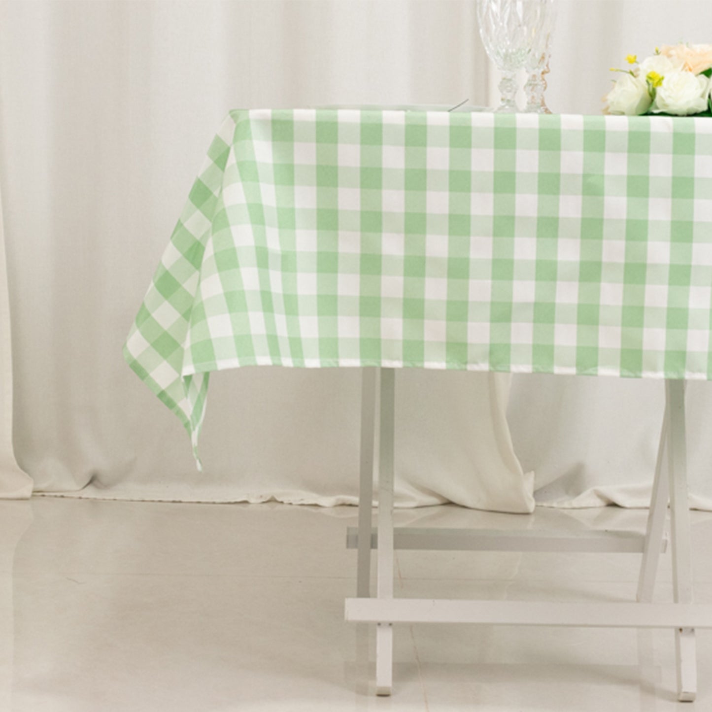 54"x54" White Sage Green Buffalo Plaid Square Tablecloth, Checkered Gingham Polyester Tablecloth