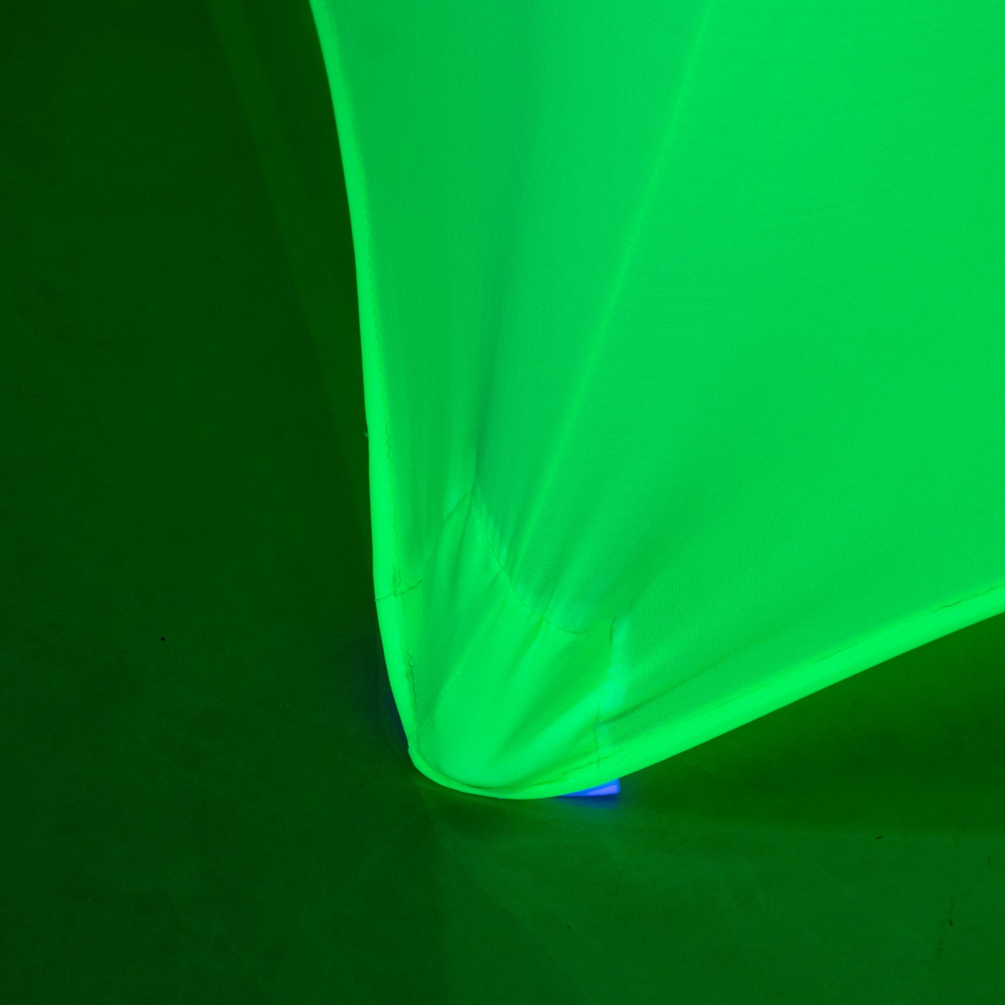 Glow Neon Green Fitted Spandex Cocktail Tablecloth for 30" Round Tables