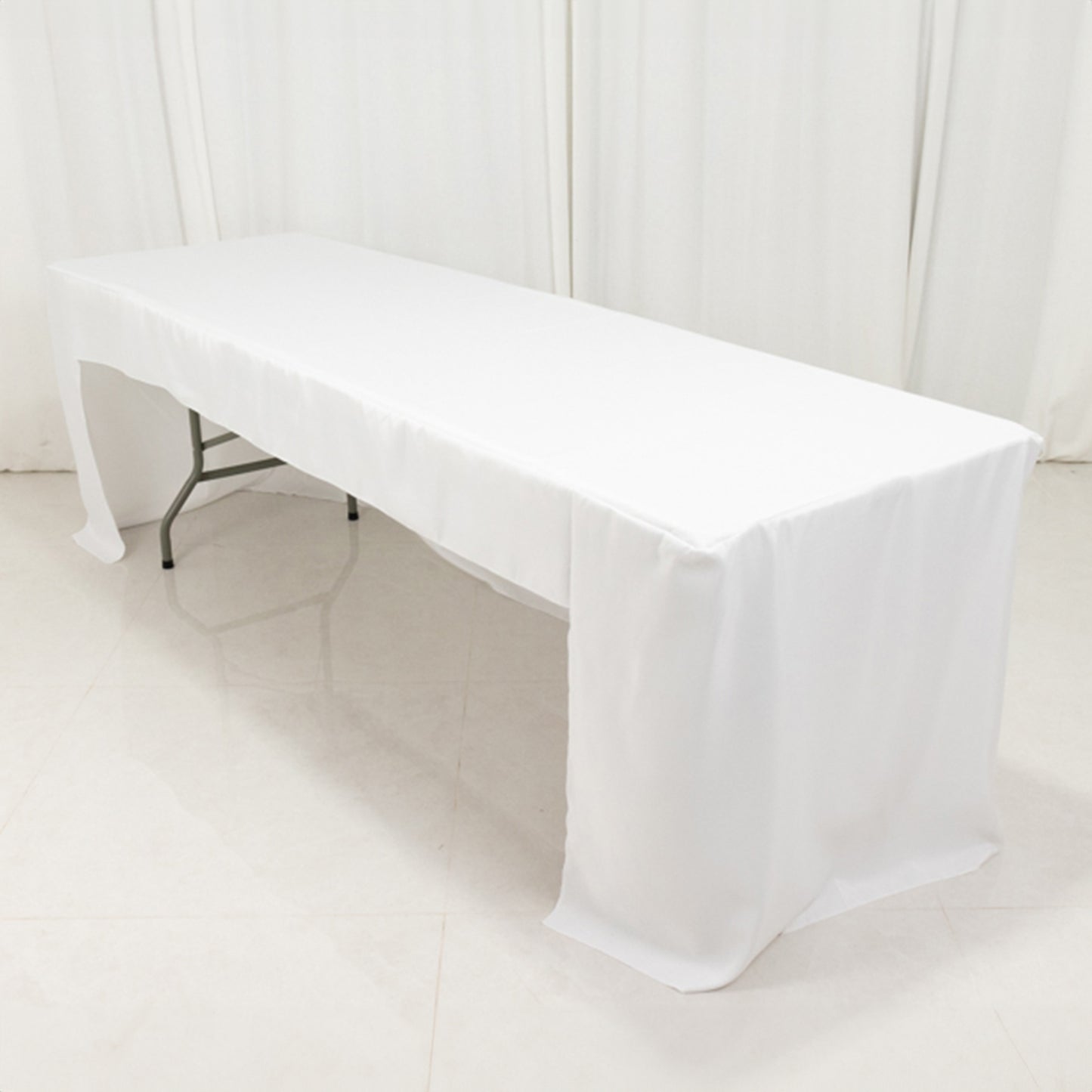 8ft white open back fitted polyester rectangle tablecloth for trade shows