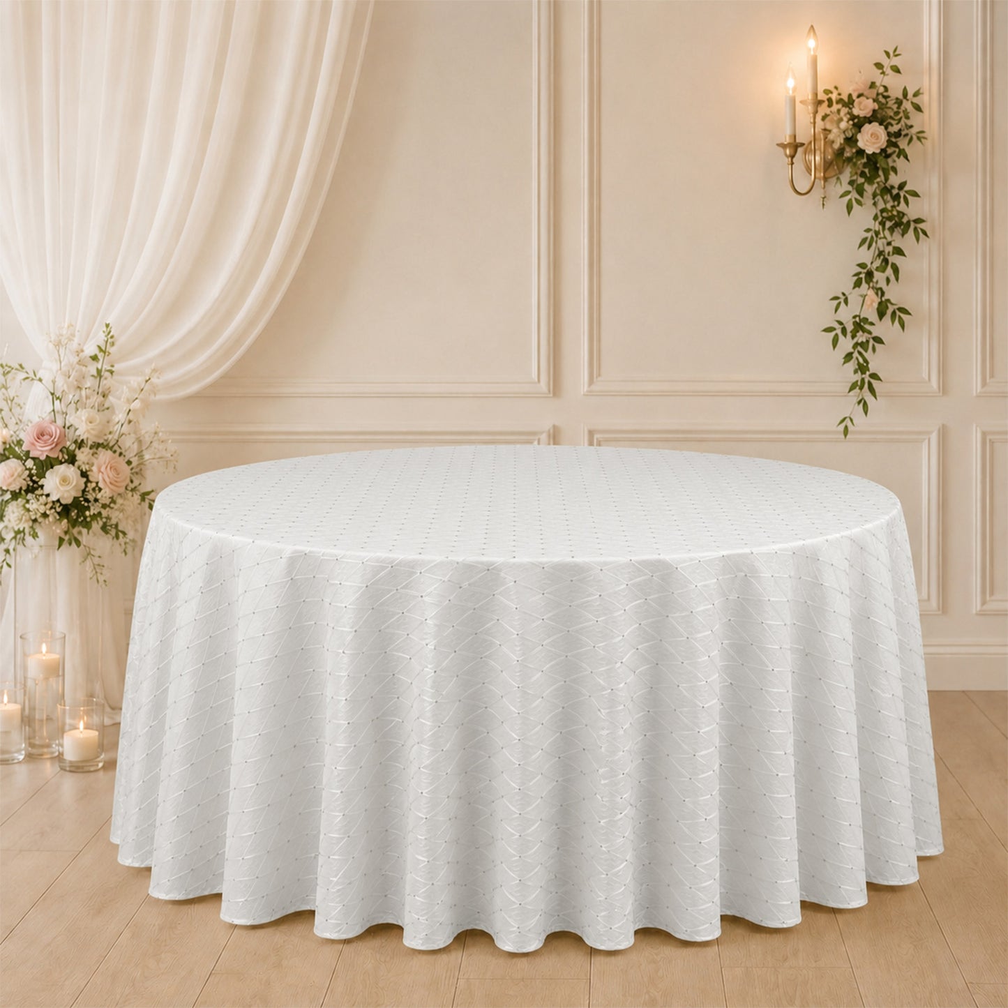 Jacquard Tablecloth 120" Round White - Diamond Trellis with Gold Accent Dots