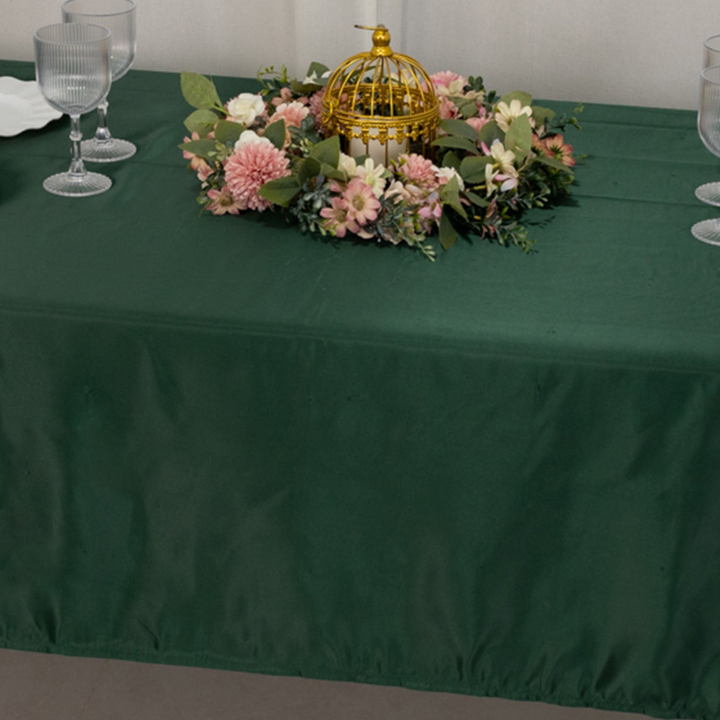 60"x102" Hunter Emerald Green Lamour Satin Rectangle Tablecloth