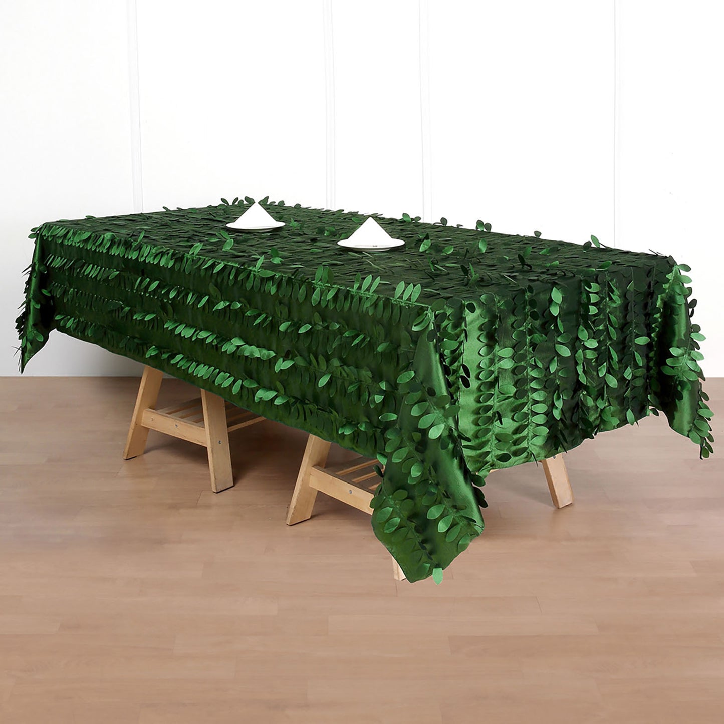 60"x102" Green Leaf Petal Taffeta Rectangle Tablecloth