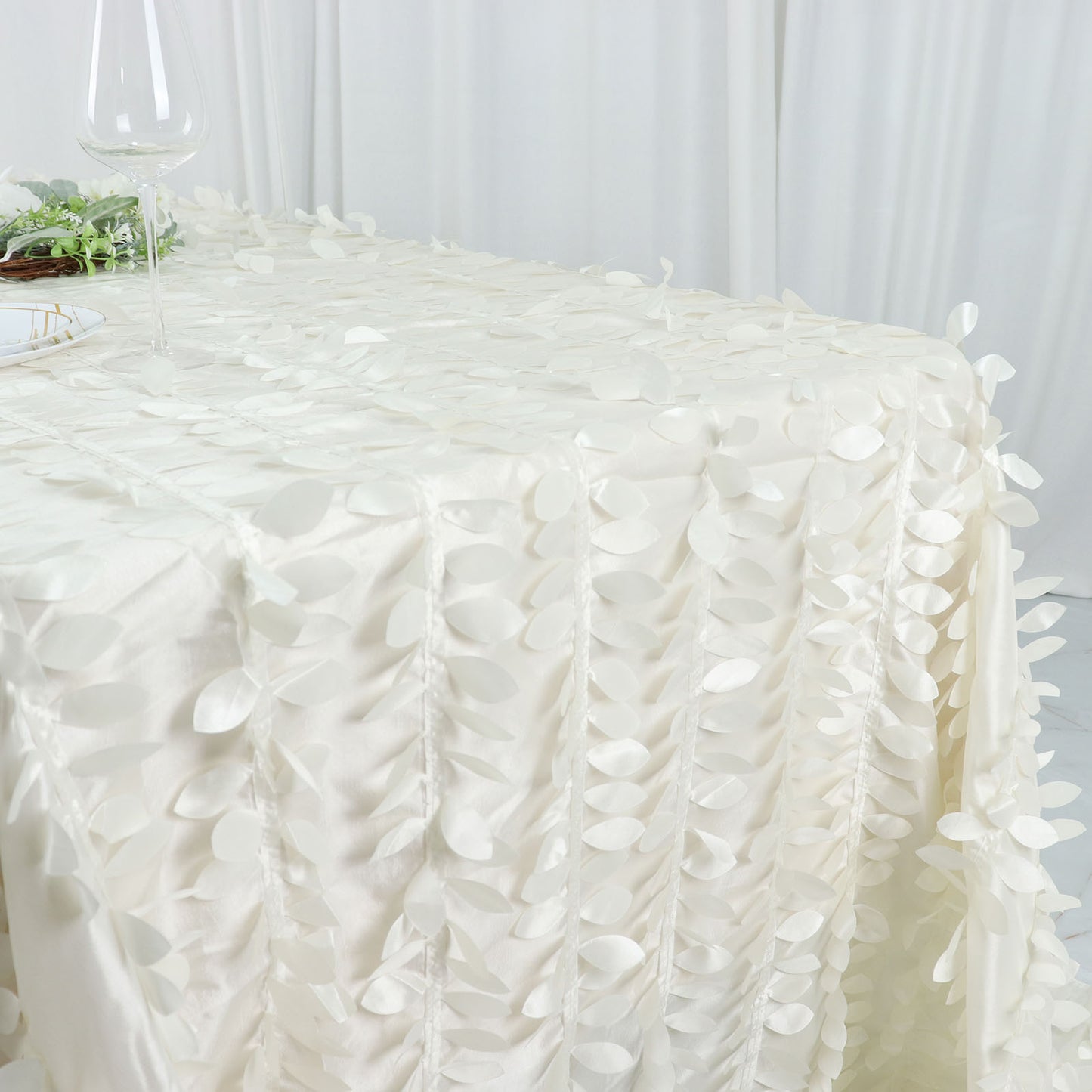 90"x132" Ivory Leaf Petal Taffeta Seamless Rectangle Tablecloth