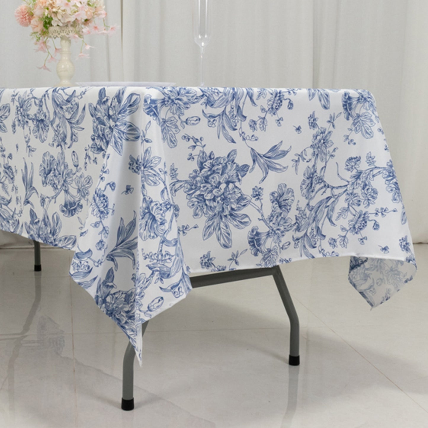 60"x102" White Blue French Toile Polyester Tablecloth, Floral Table Cloth for Dining Tables