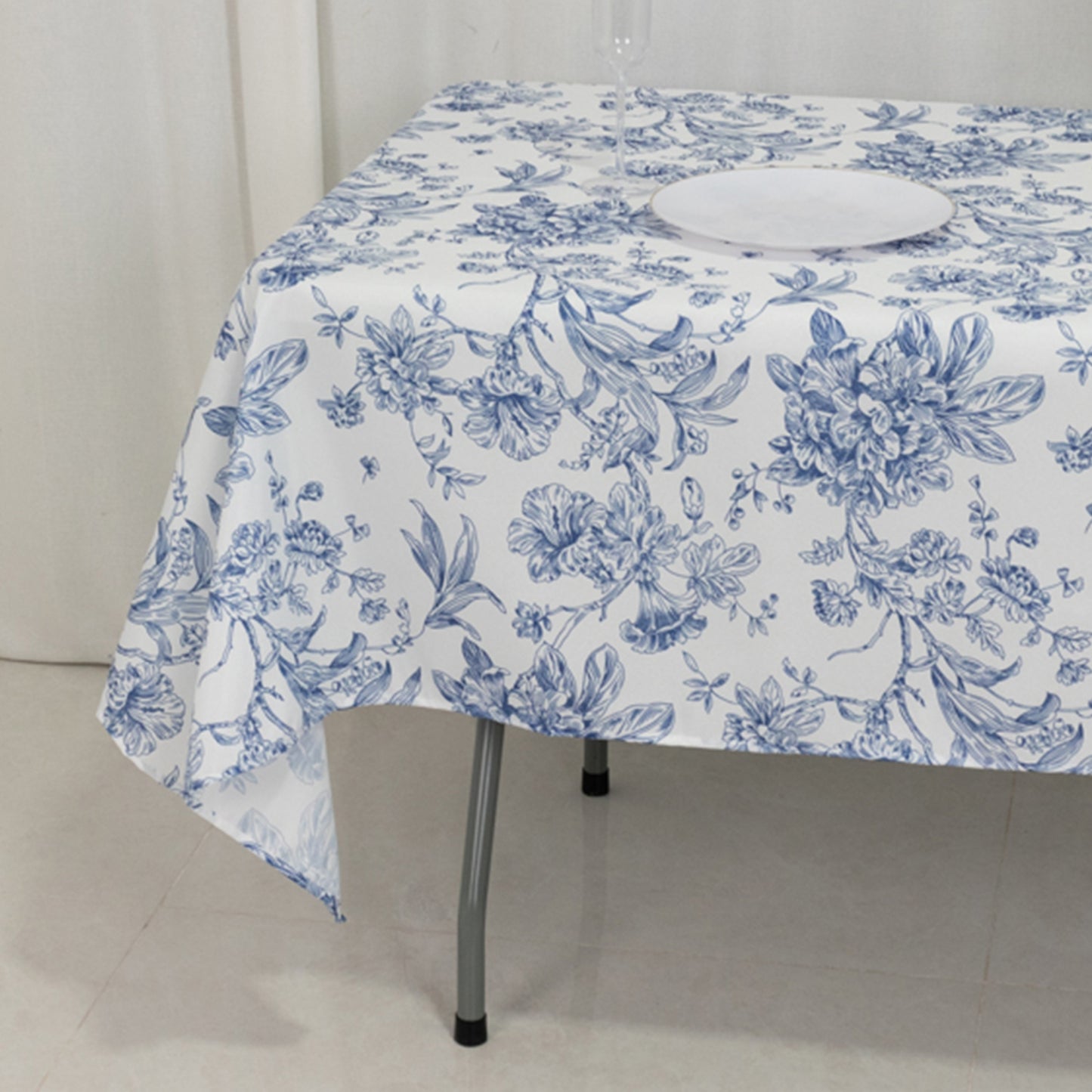 60"x102" White Blue French Toile Polyester Tablecloth, Floral Table Cloth for Dining Tables