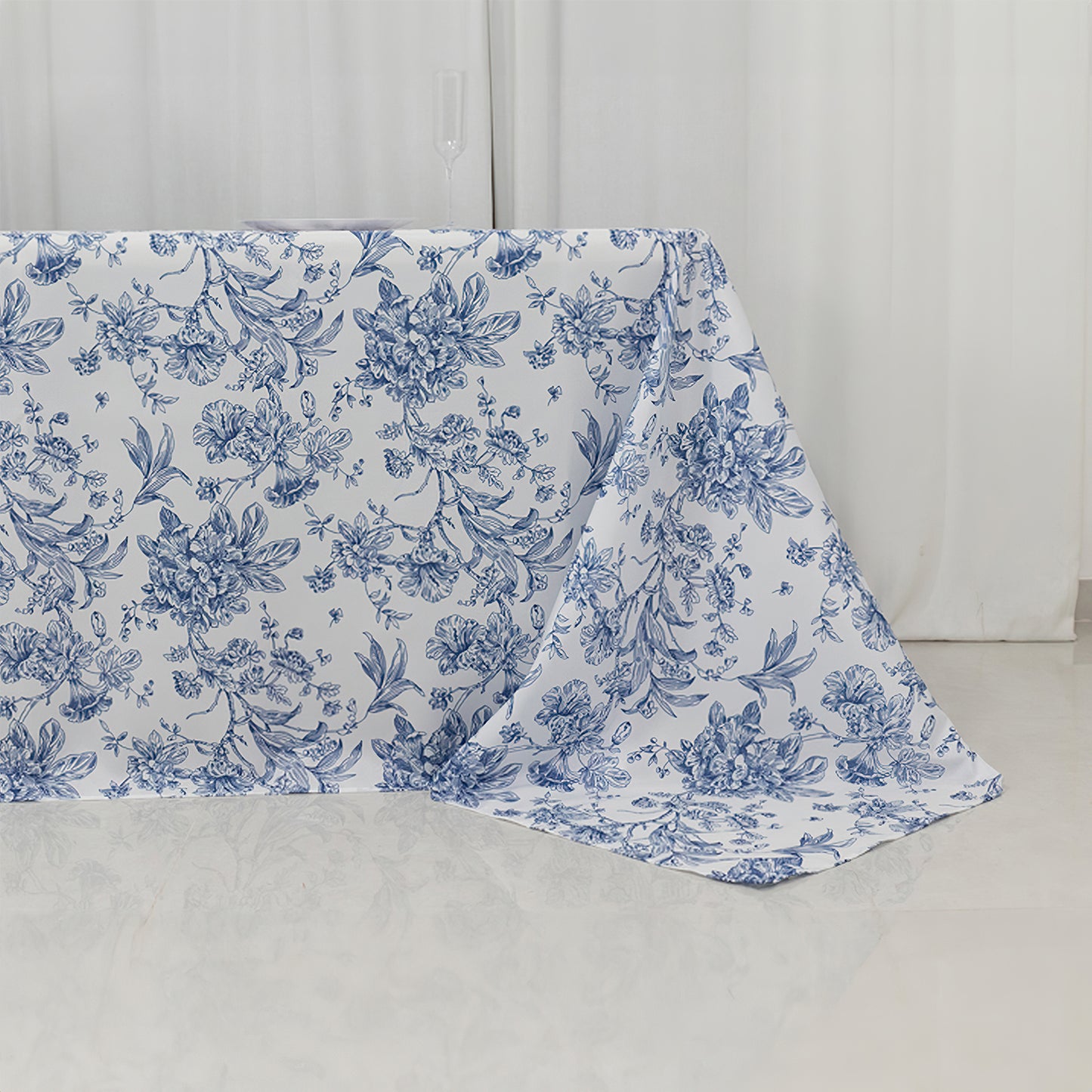90"x132" White Blue French Toile Polyester Tablecloth, Seamless Floral Rectangle Table Cover for 6 Foot Tables With Floor-Length Drop