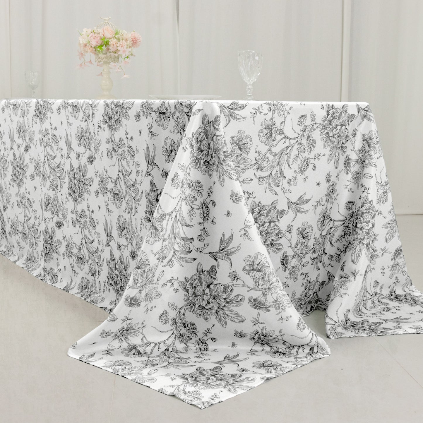 Polyester 90"x156" Rectangle Tablecloth White - Seamless Black French Toile Pattern for Grand Occasions