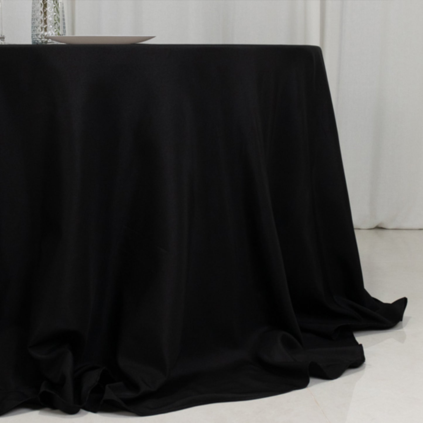 132" Fire Retardant Black Tablecloth Seamless Premium Polyester Round Table Cover for 6 Foot Tables With Floor-Length Drop