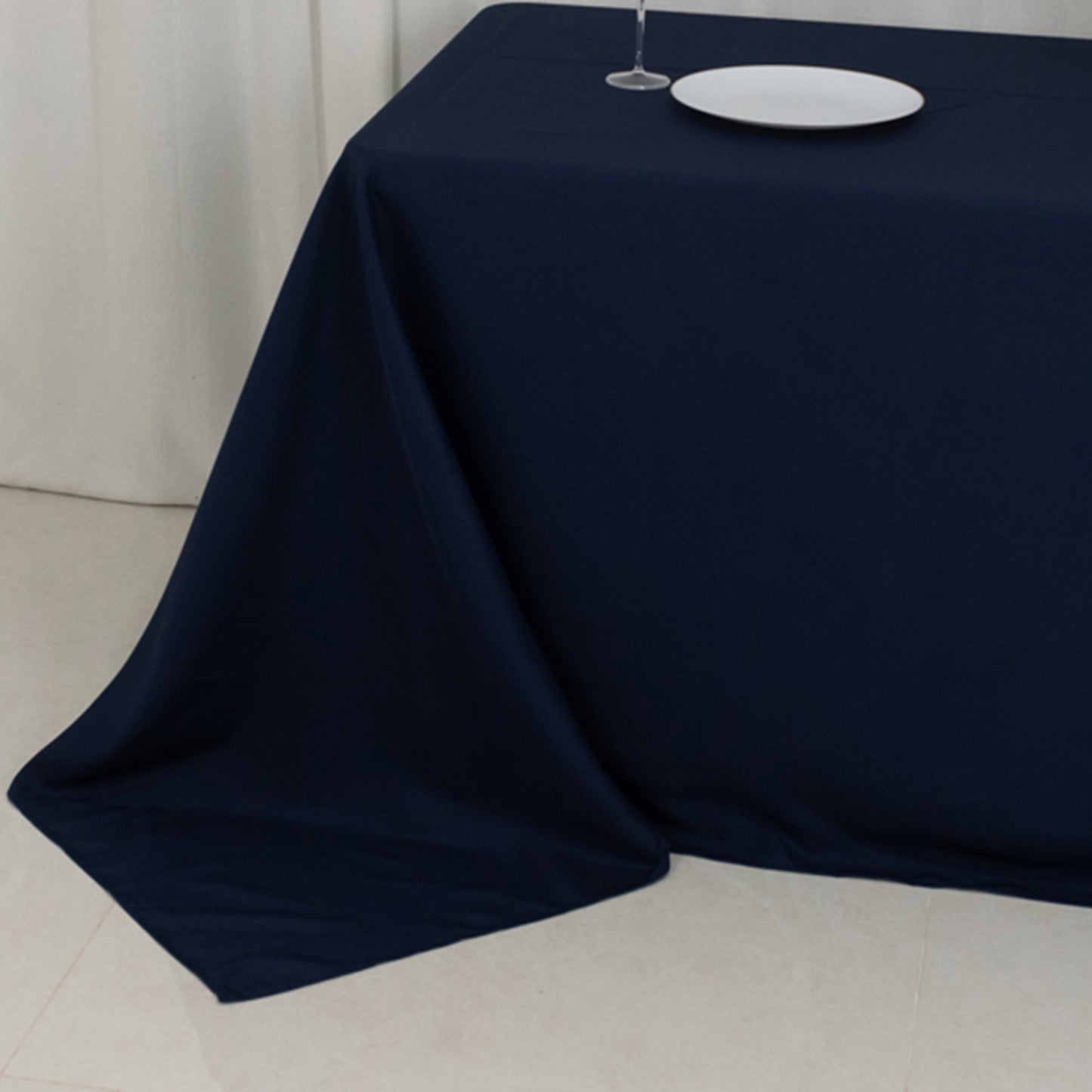 90"x132" Fire Retardant Navy Blue Tablecloth Seamless Premium Polyester Rectangular Table Cover for 6 Foot Table With Floor-Length Drop
