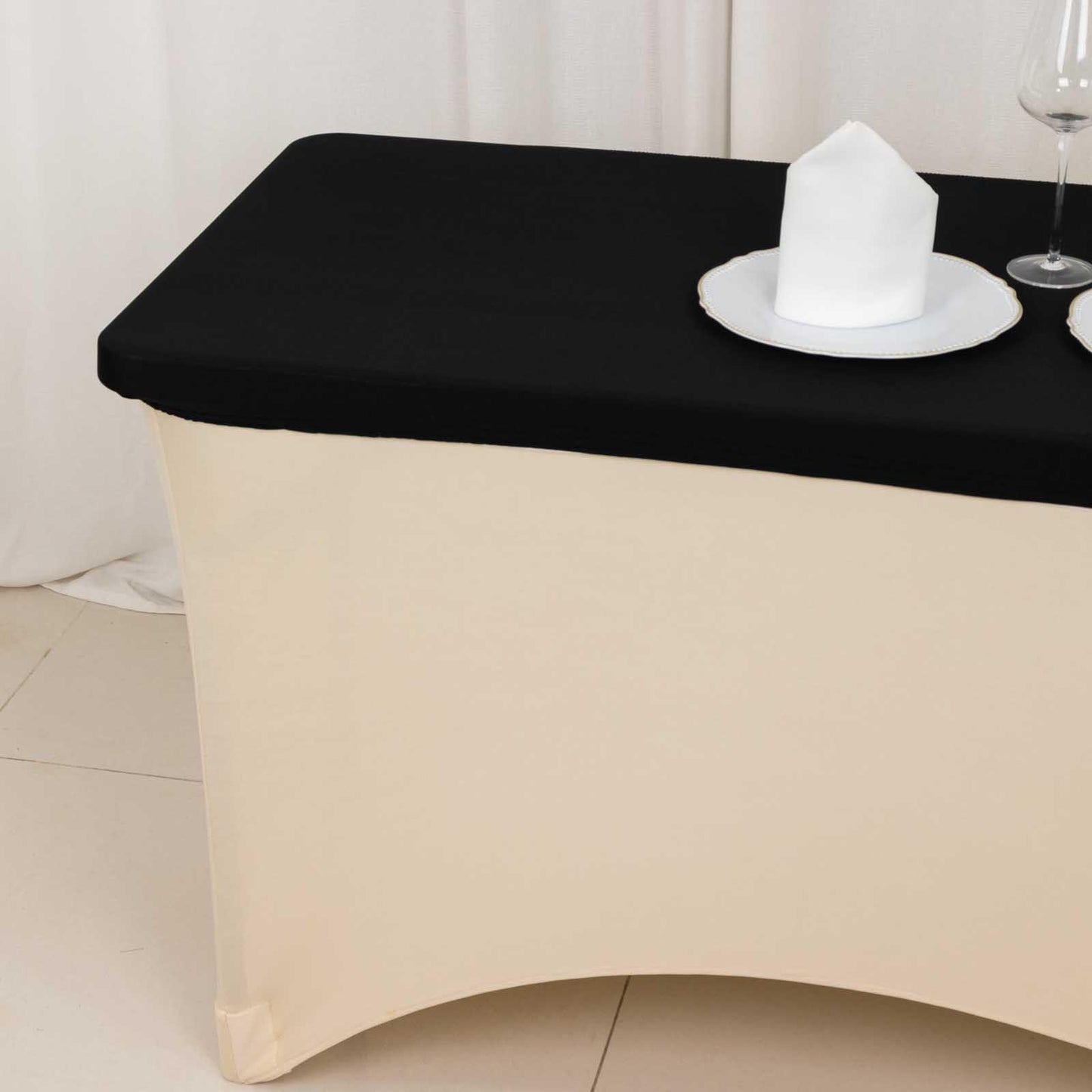 Black stretch spandex tablecloth cover for 48"x30" tables.