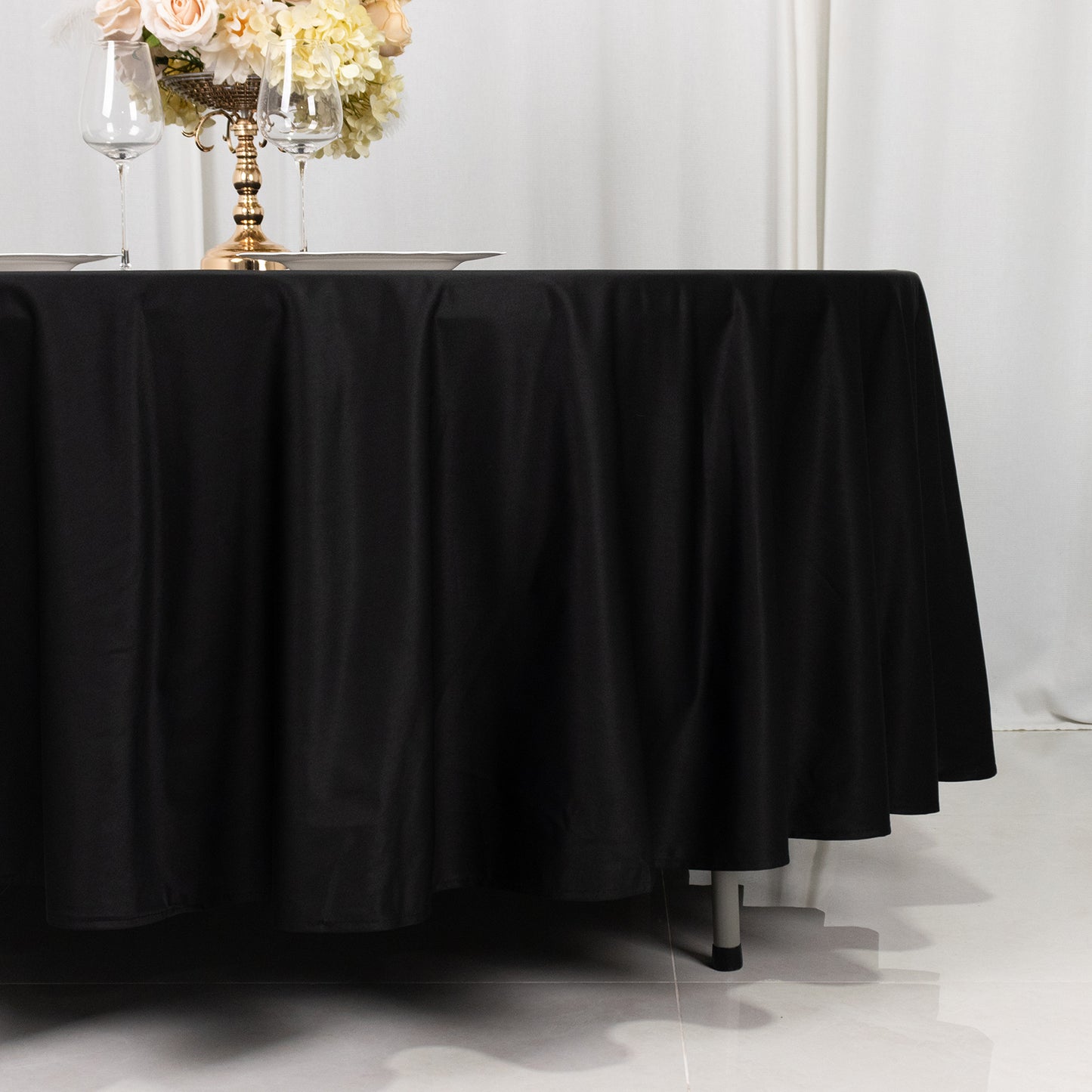 108" Black Premium Scuba Round Tablecloth, Wrinkle Free Polyester Tablecloth