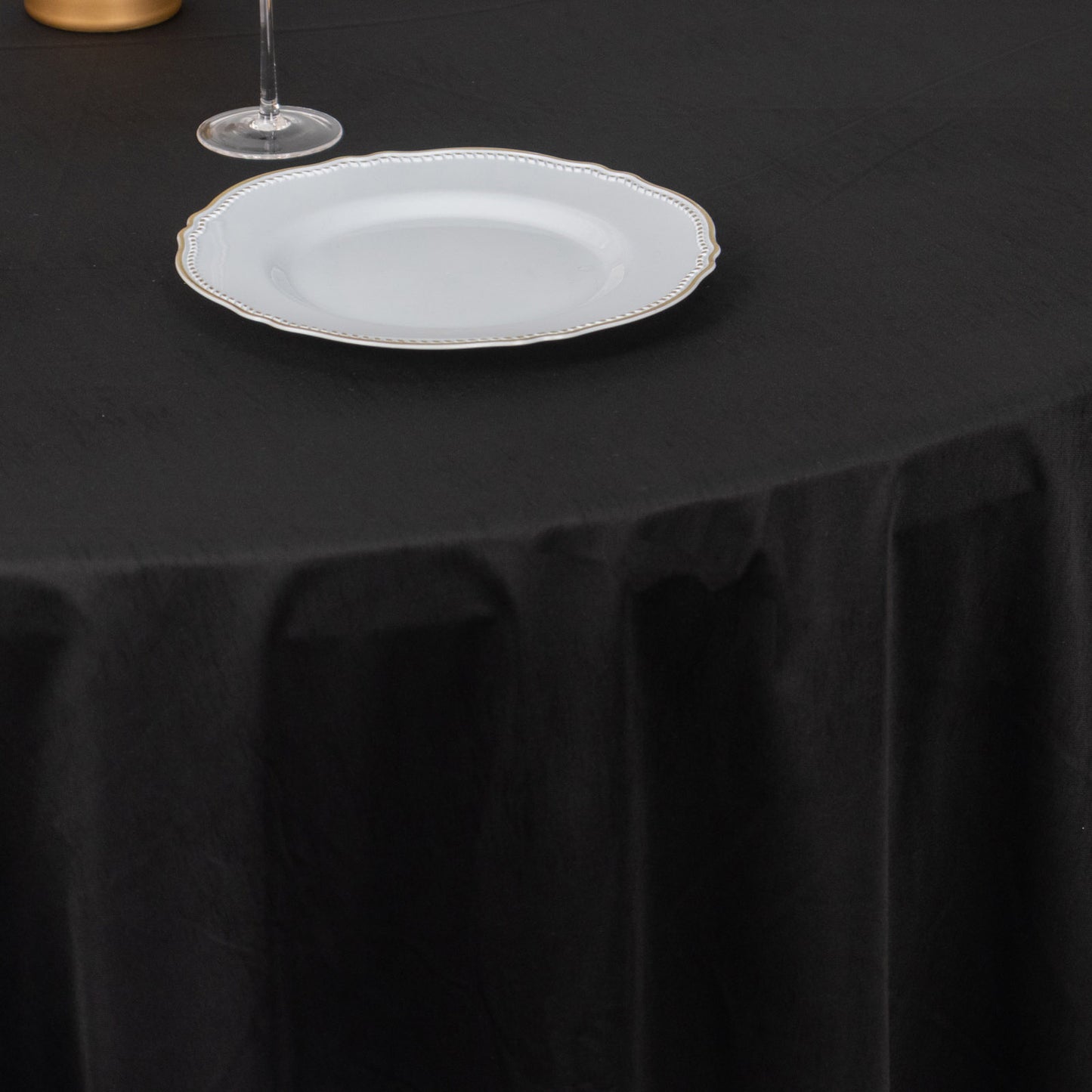 132" Black Premium Scuba Wrinkle Free Round Tablecloth, Seamless Scuba Polyester Tablecloth