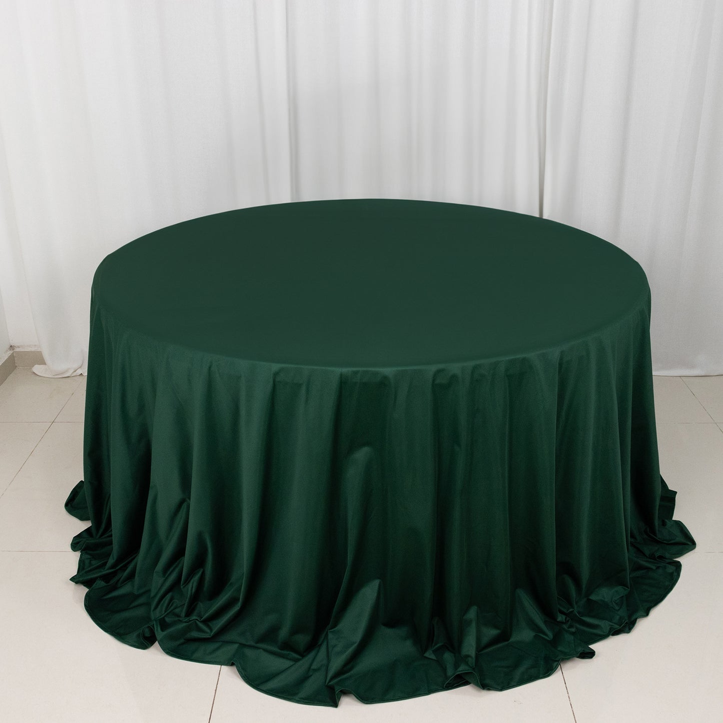 132" Hunter Emerald Green Premium Scuba Wrinkle Free Round Tablecloth, Seamless Scuba Polyester Tablecloth